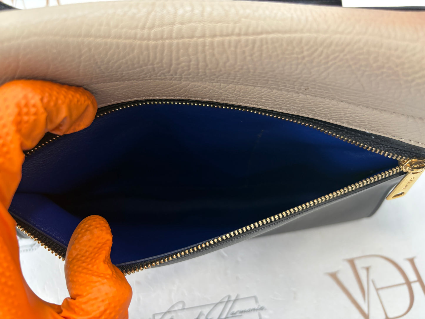 383863 - Céline Trapeze