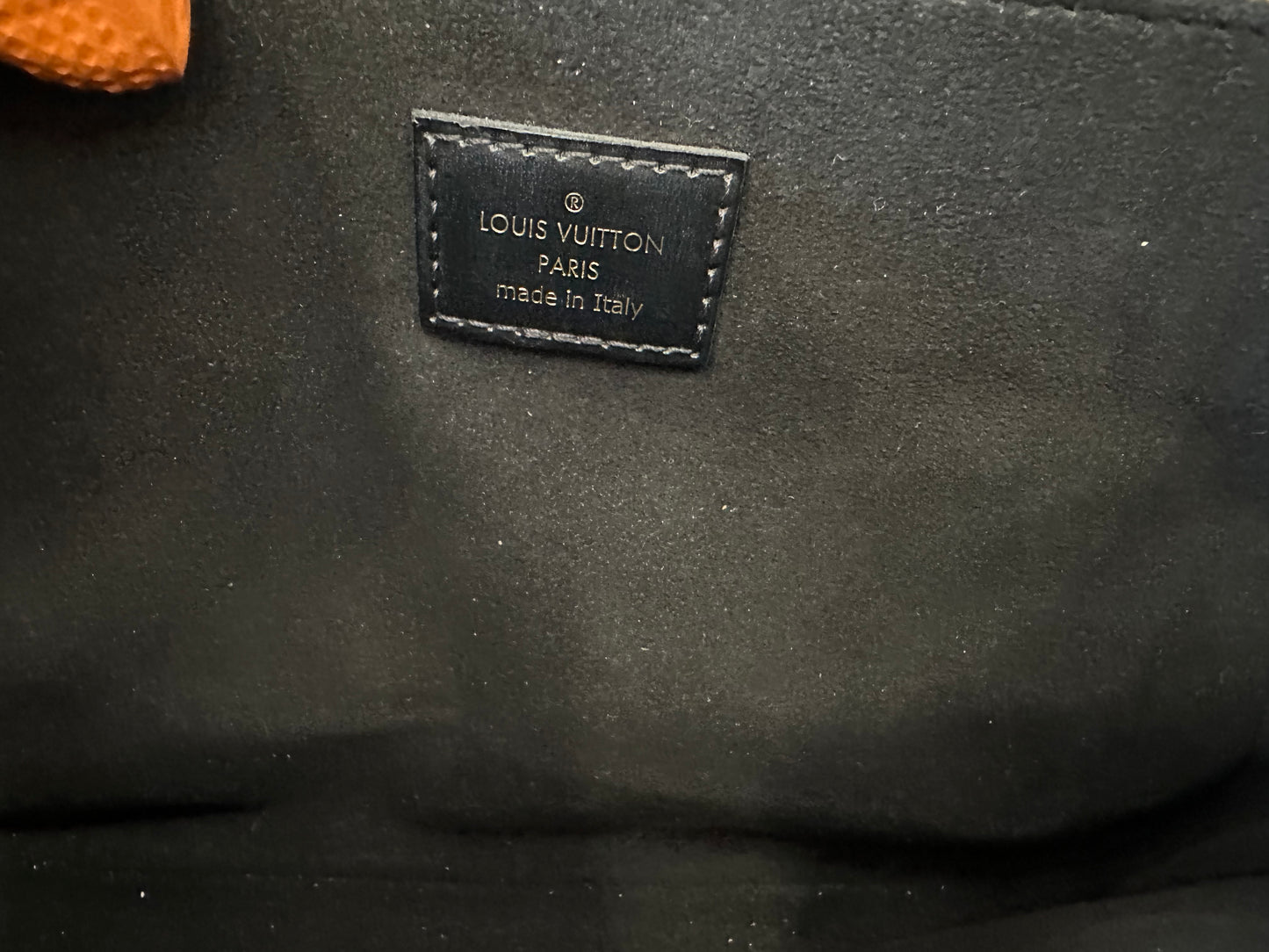 102326 - Louis Vuitton Metis Reverse