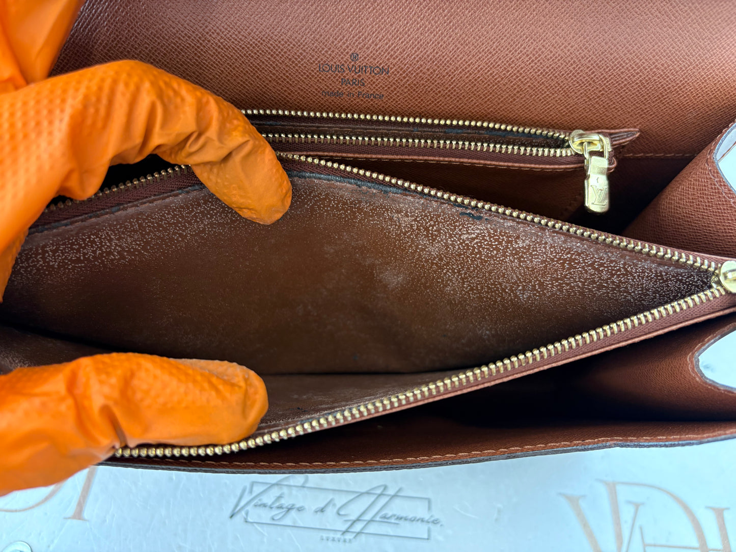 018366 - Louis Vuitton Concorde