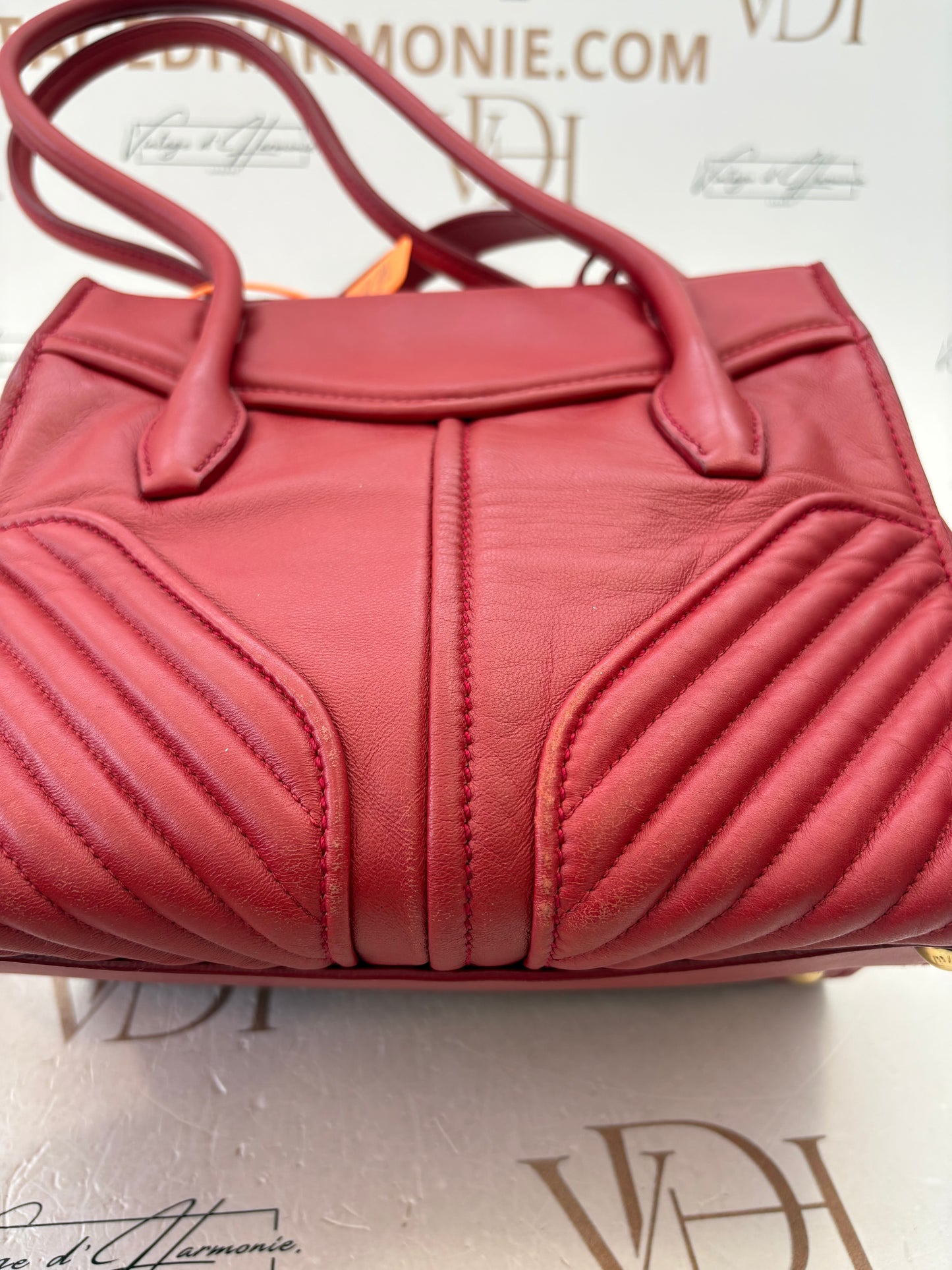 384120 - Miu Miu Red