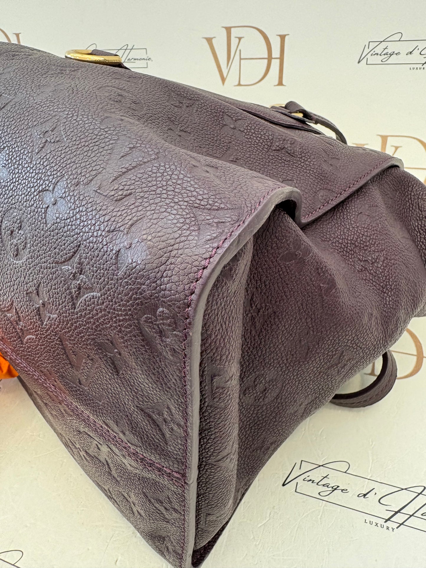 382889 - Louis Vuitton Lumineuse