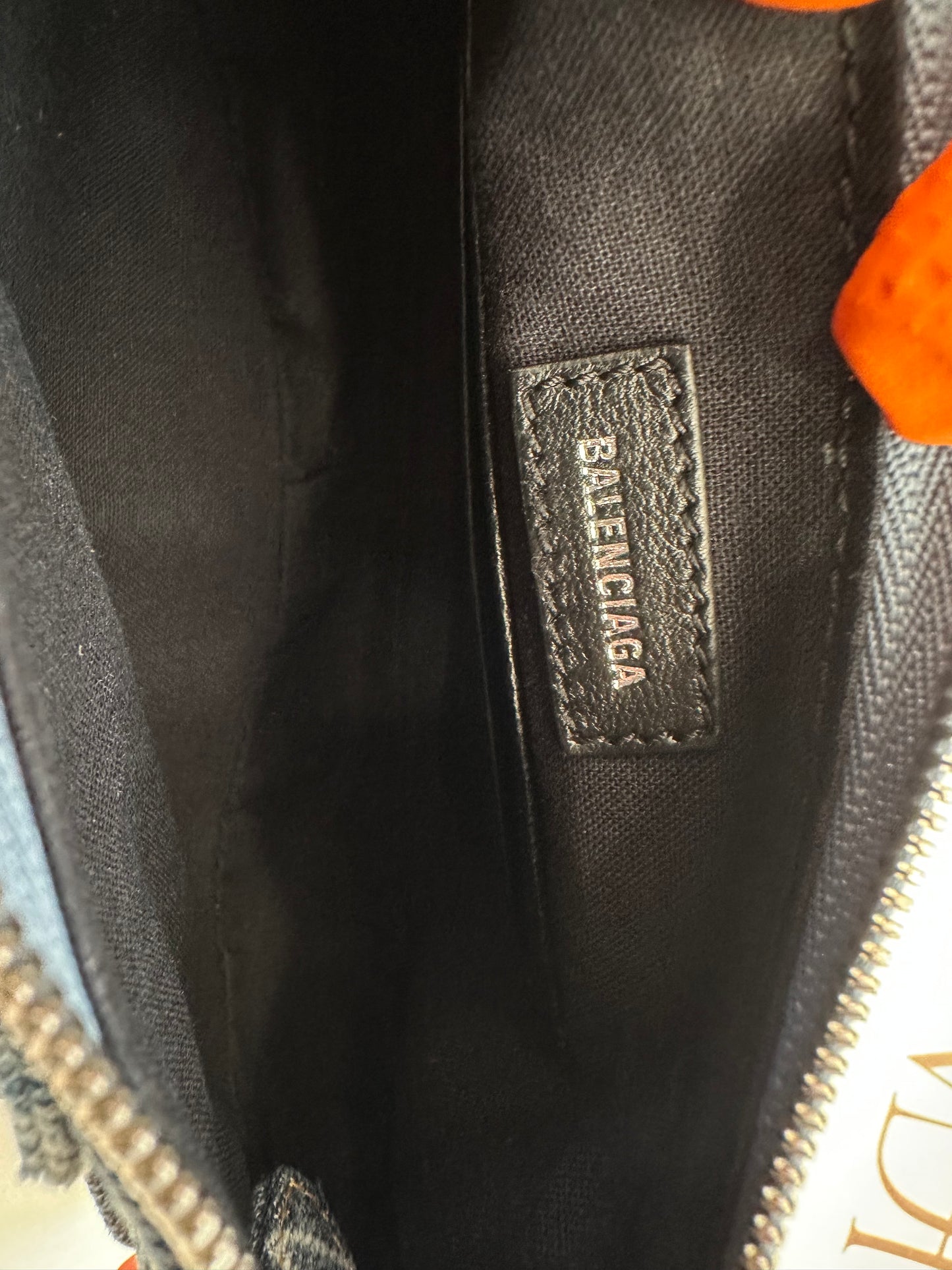 382994 - Balenciaga Le Cagole