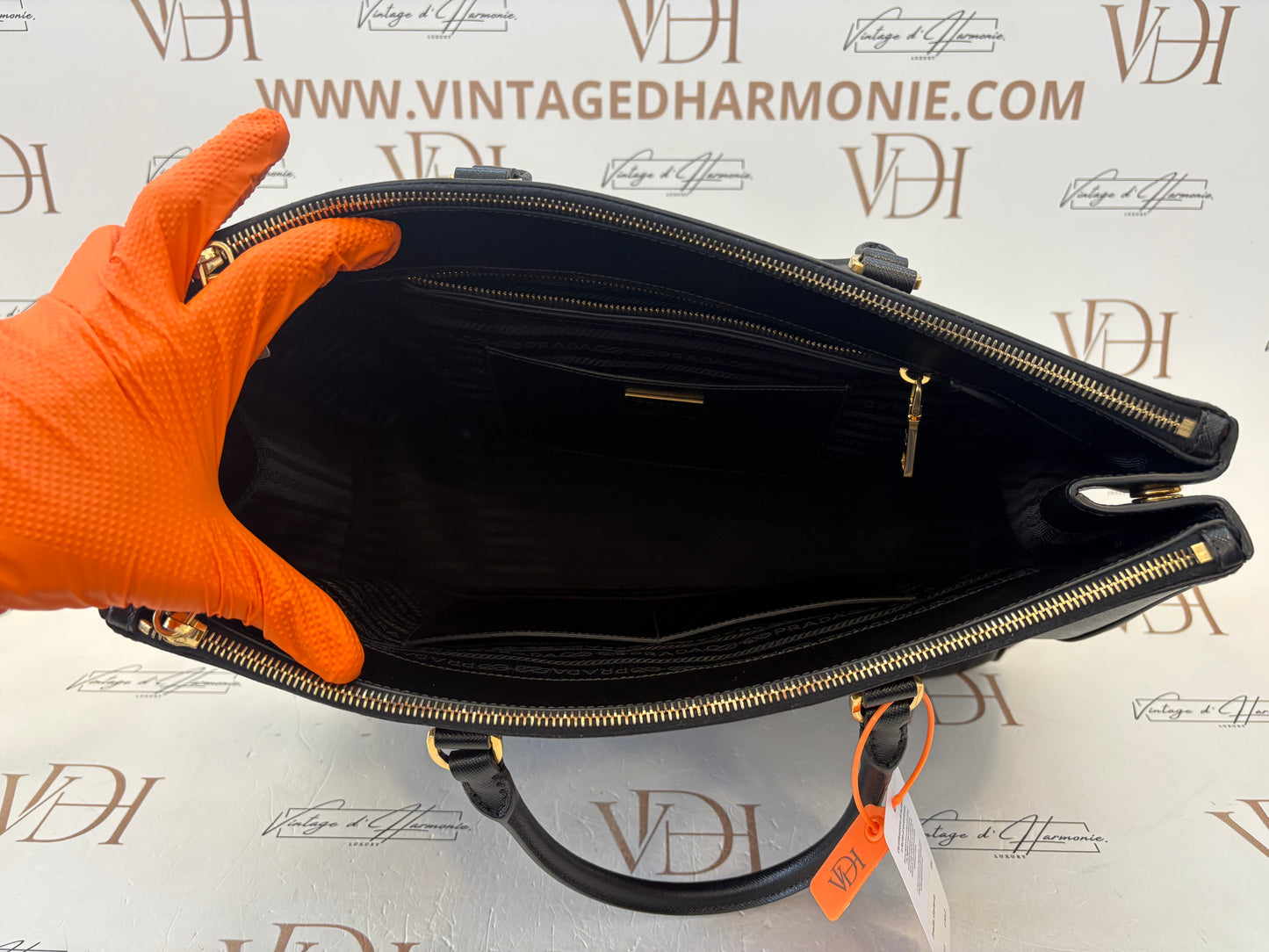 383817 - Prada Galleria GM Black