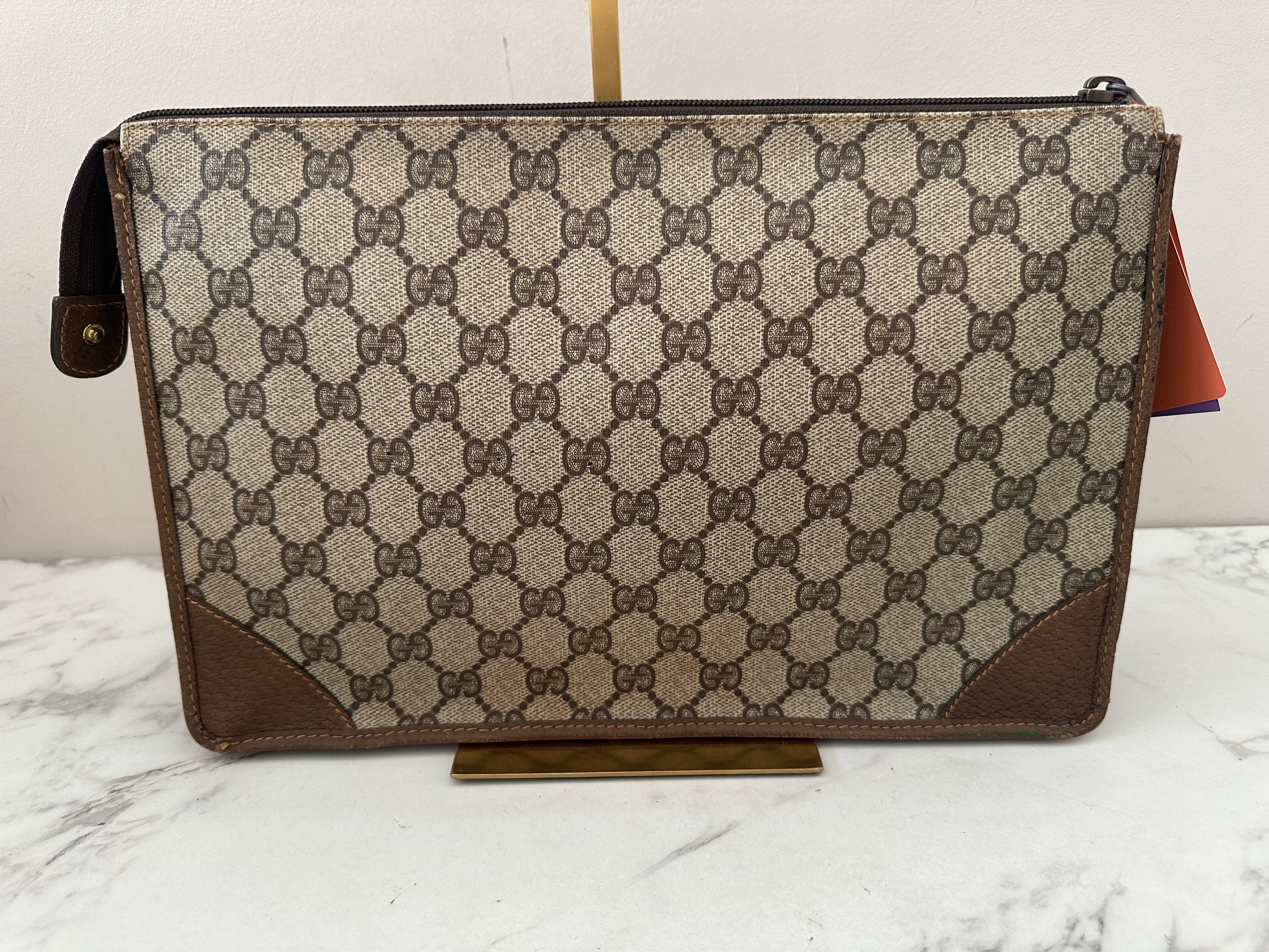 Gucci Pochette Supreme