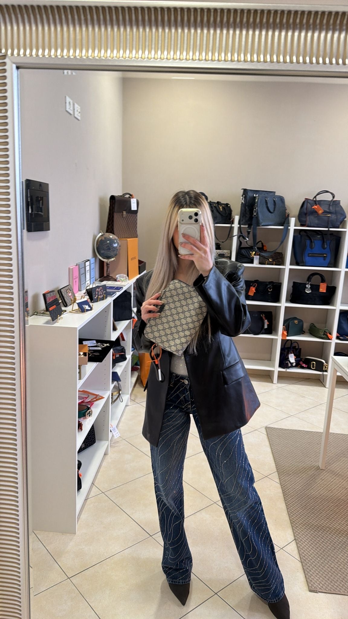 382303 - Gucci Pochette