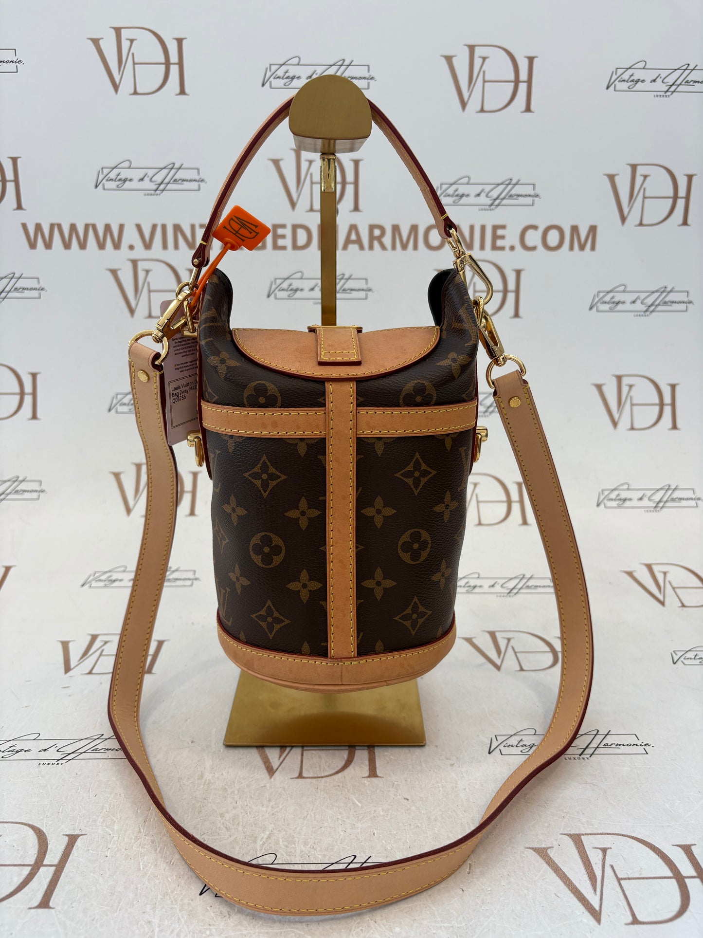 018547 - Louis Vuitton Duffle