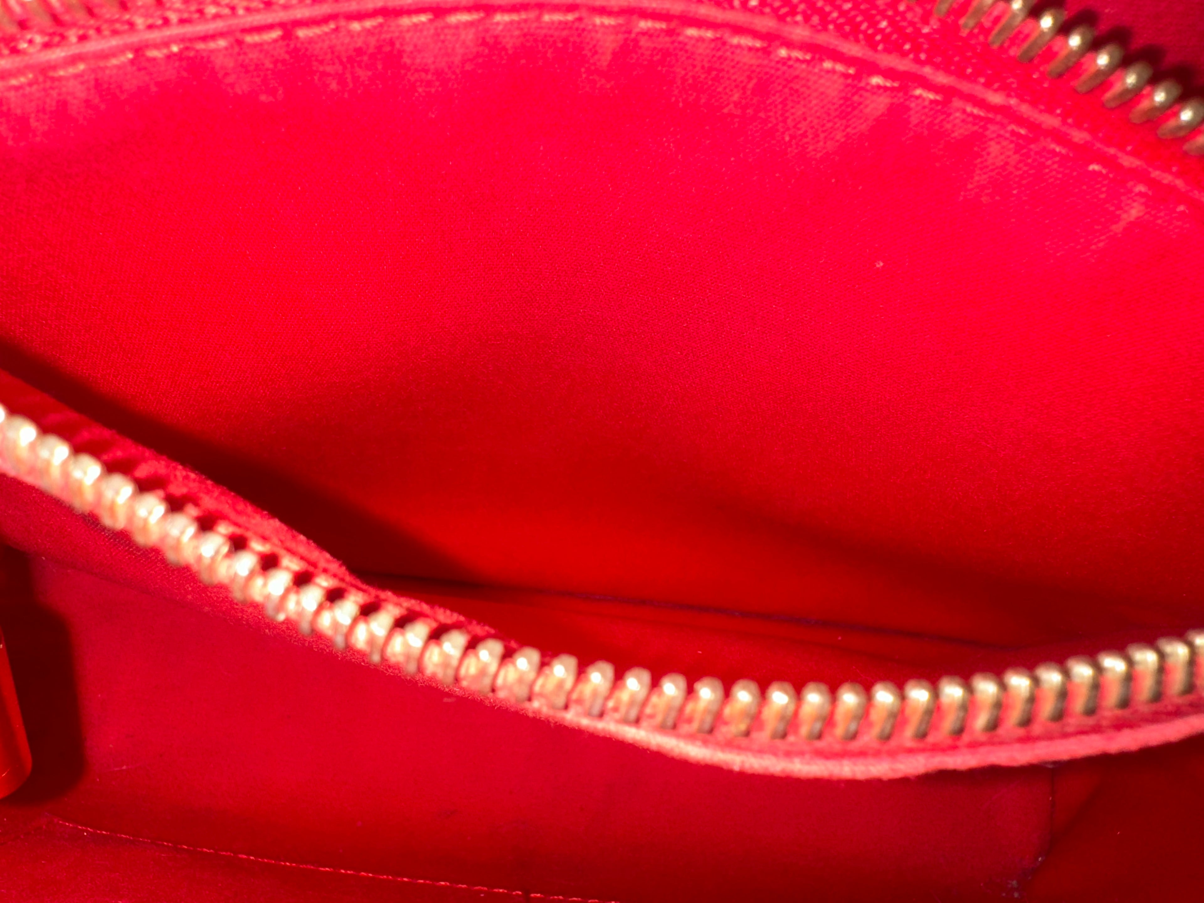 Louis Vuitton Montaigne Vernis Red