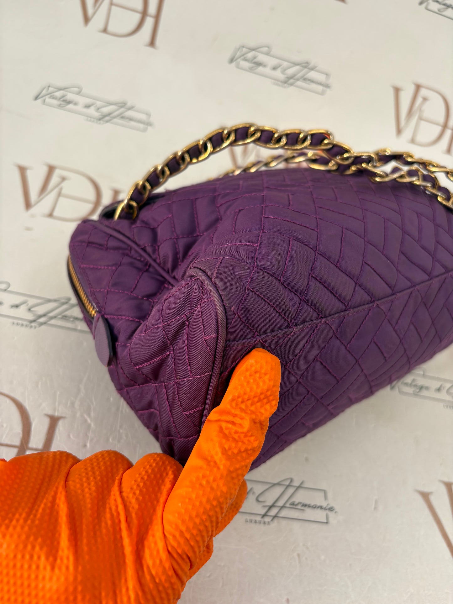 383868 - Prada Purple