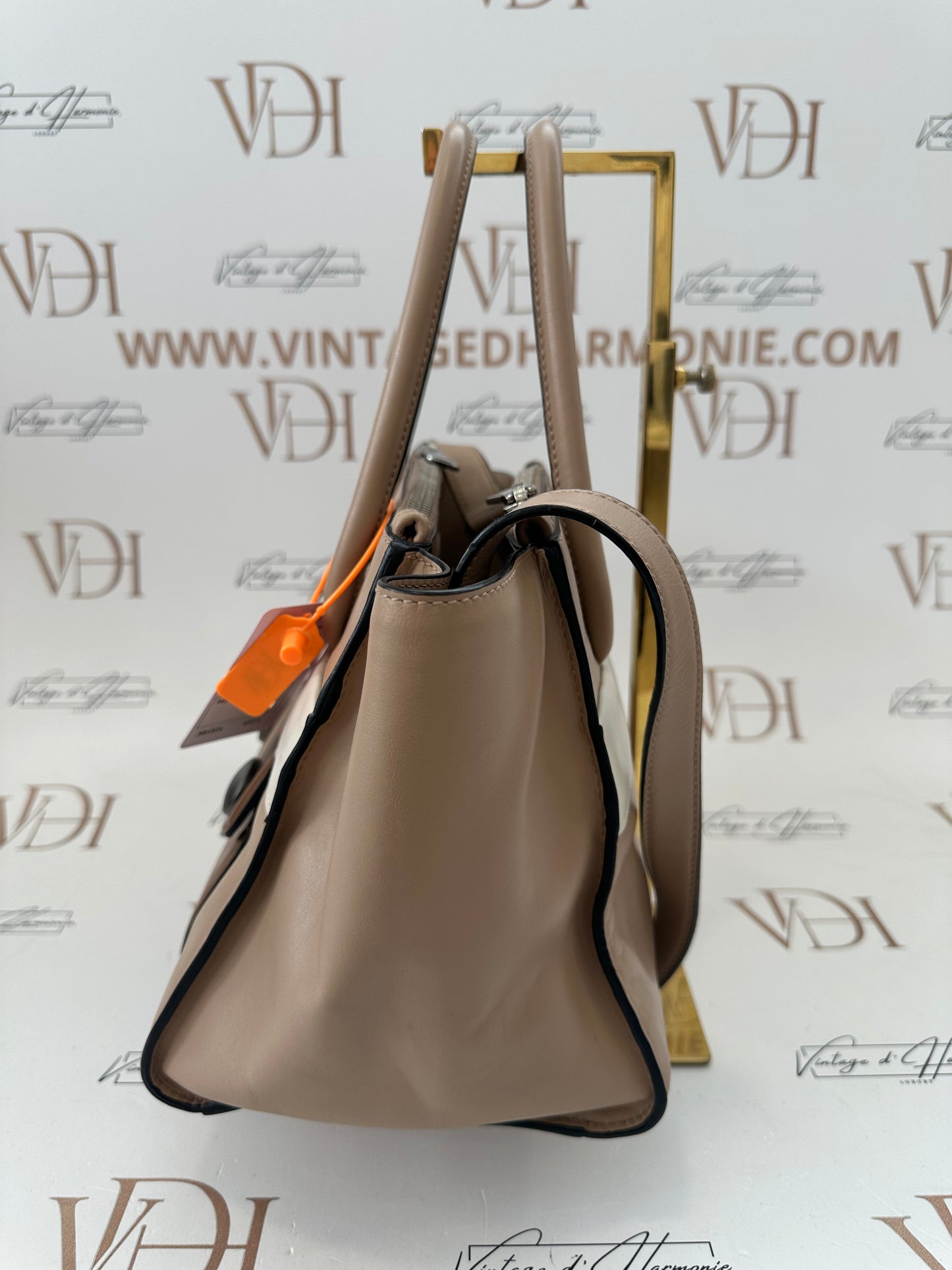 384324 - Miu Miu