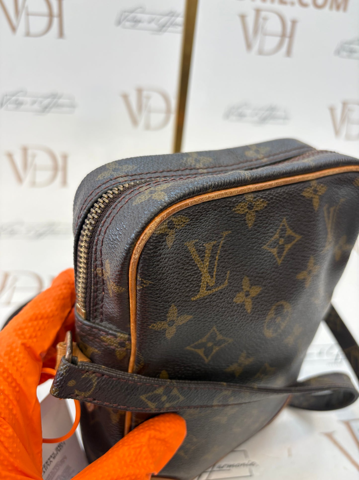 018762 - Louis Vuitton Danube
