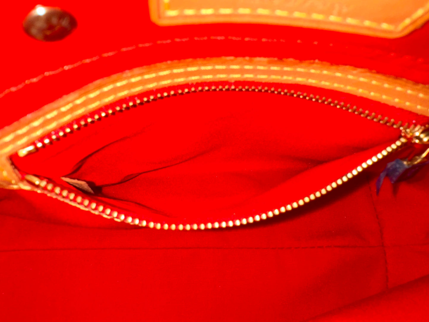 Louis Vuitton Reade PM Vernis Red