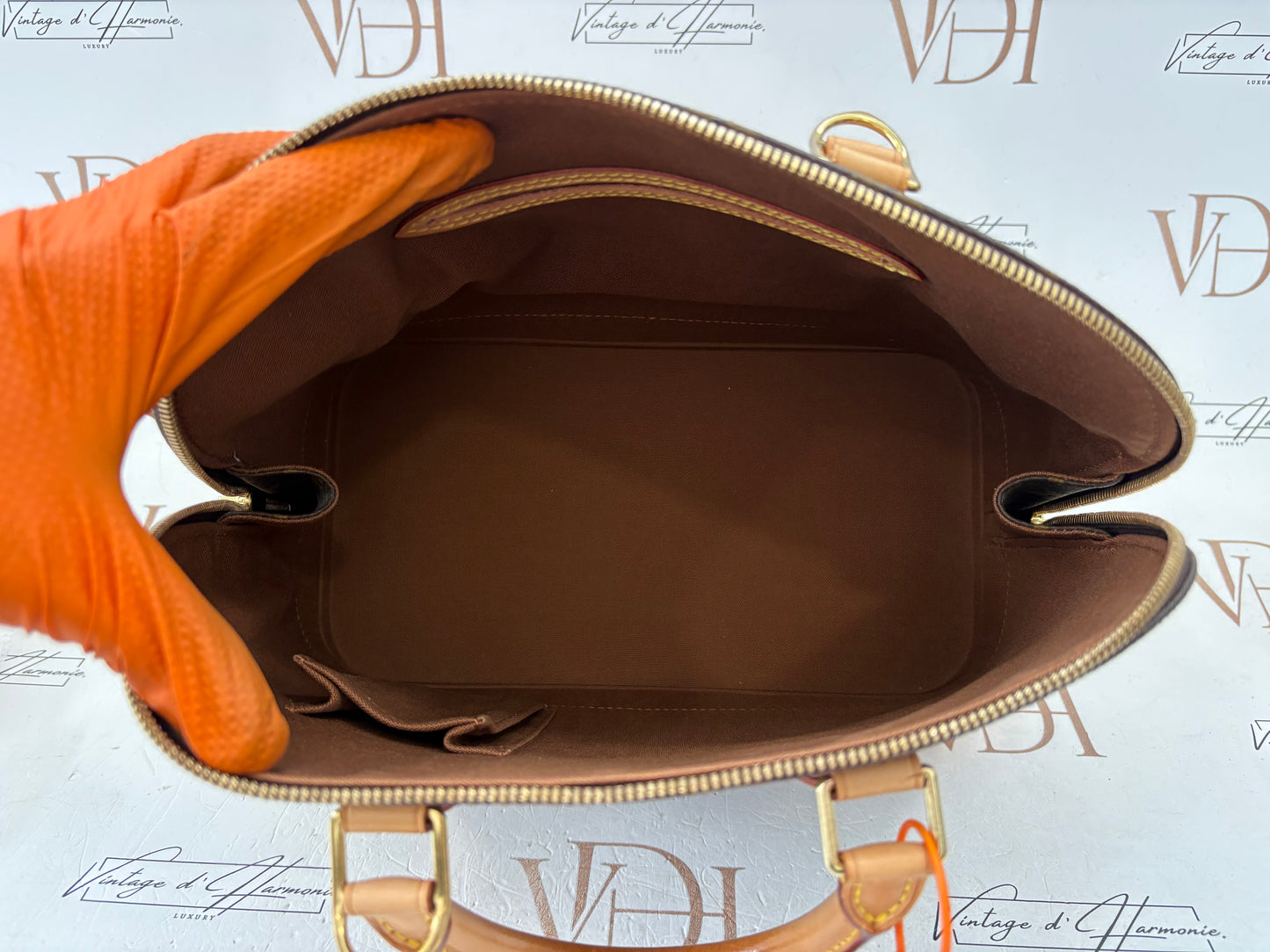 018406 - Louis Vuitton Alma