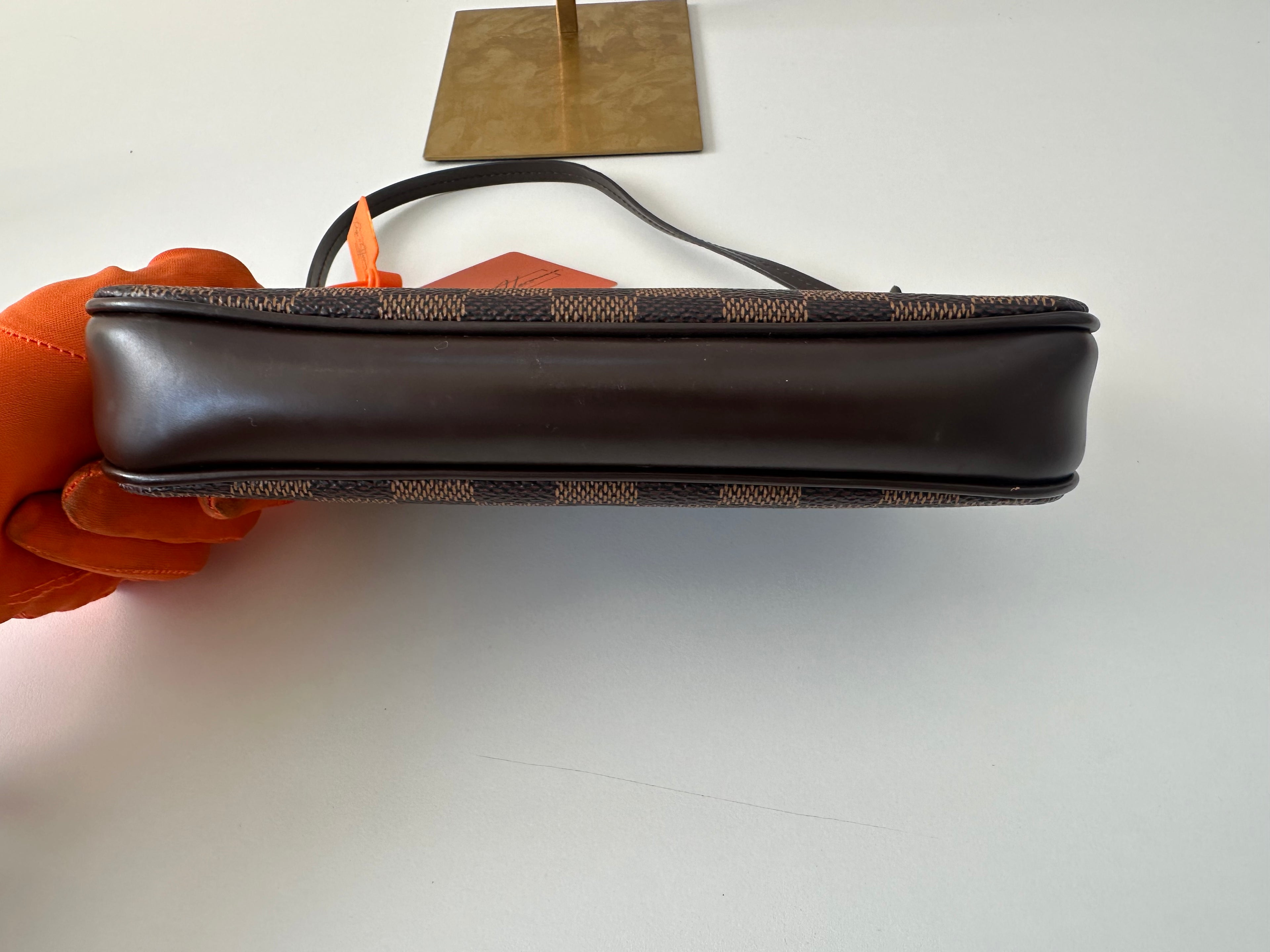 Louis Vuitton Navona Damier