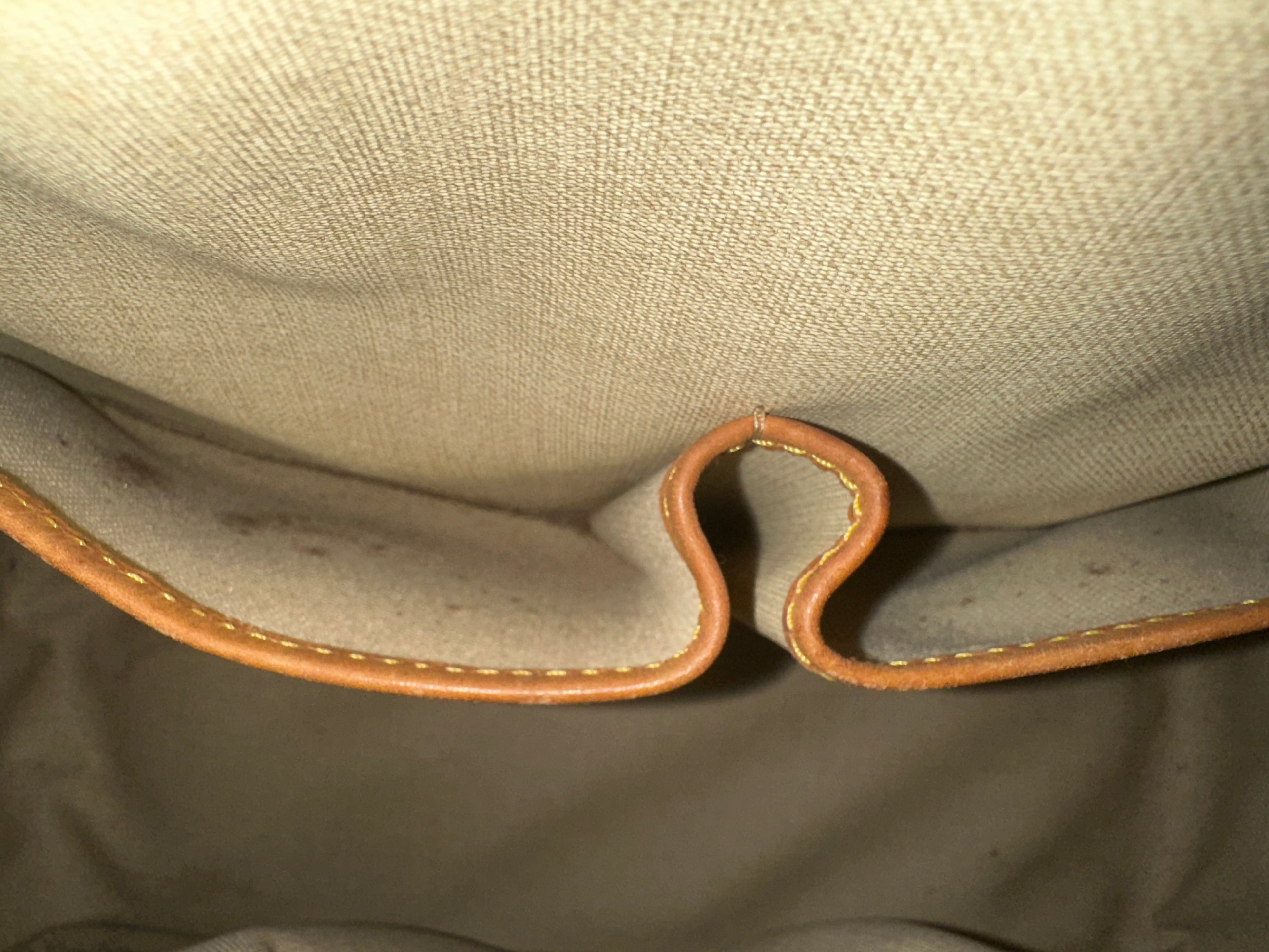 Louis Vuitton Deauville