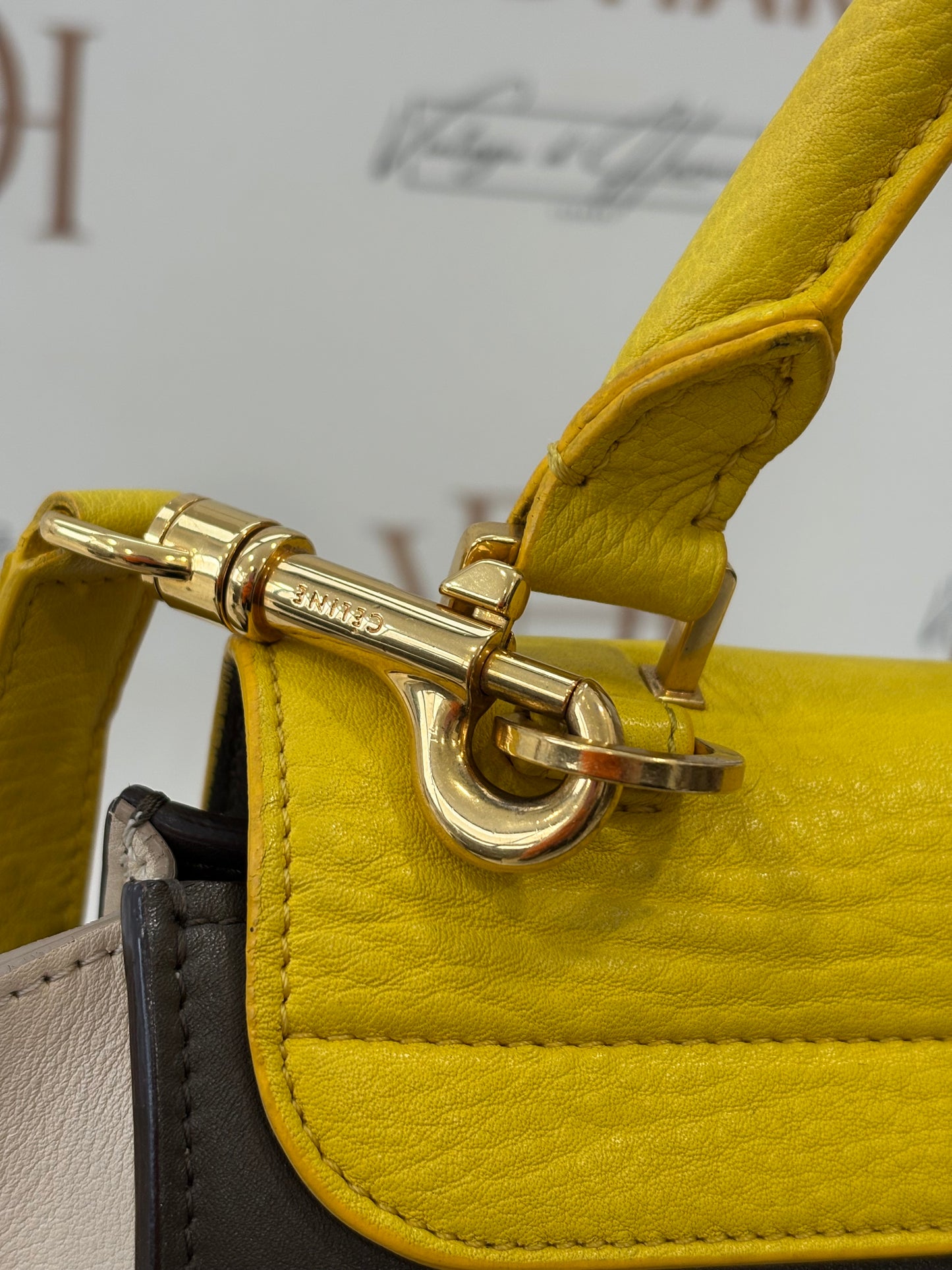 383728 - Céline Trapeze