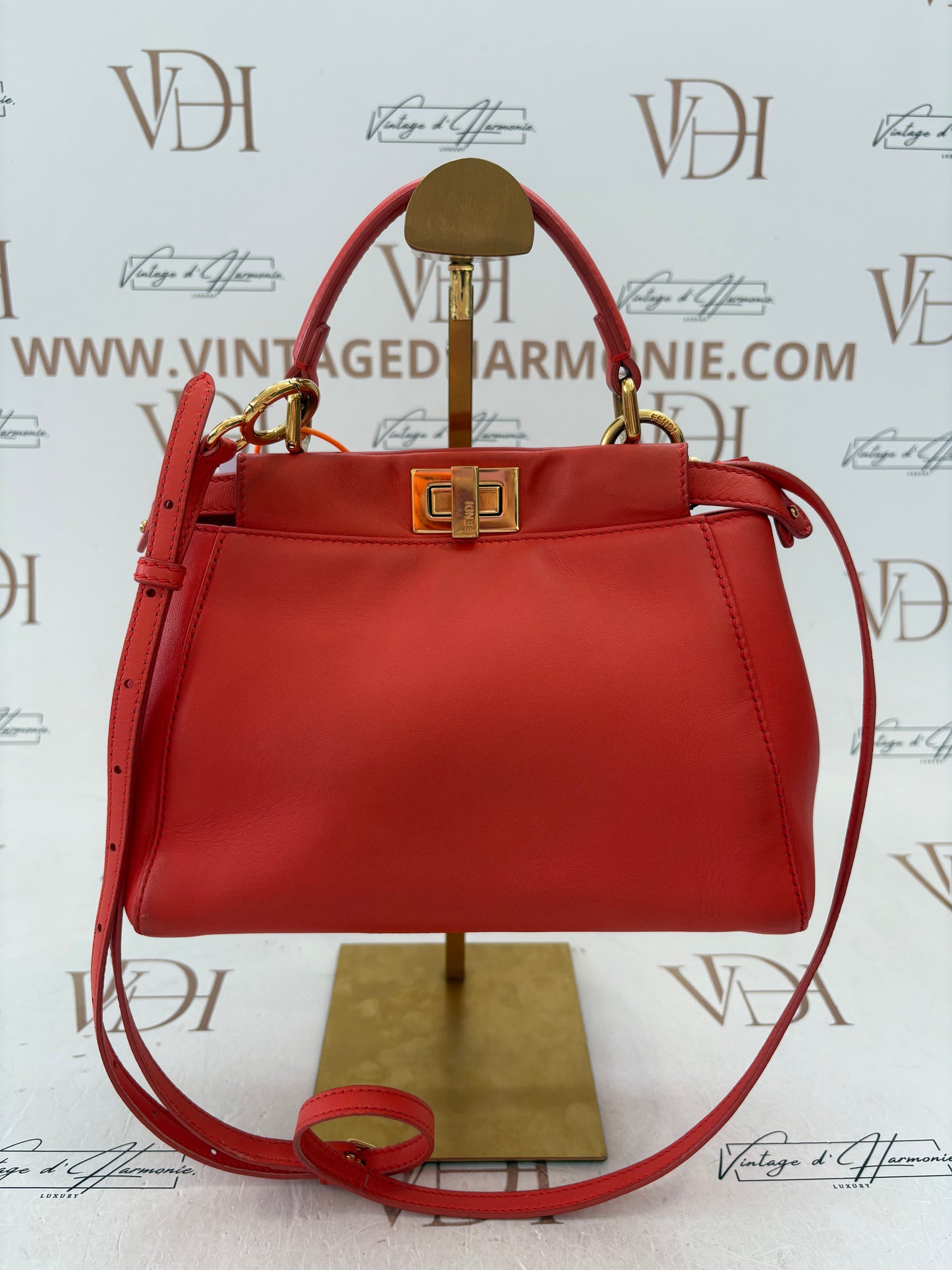 200772 - Fendi Peekaboo
