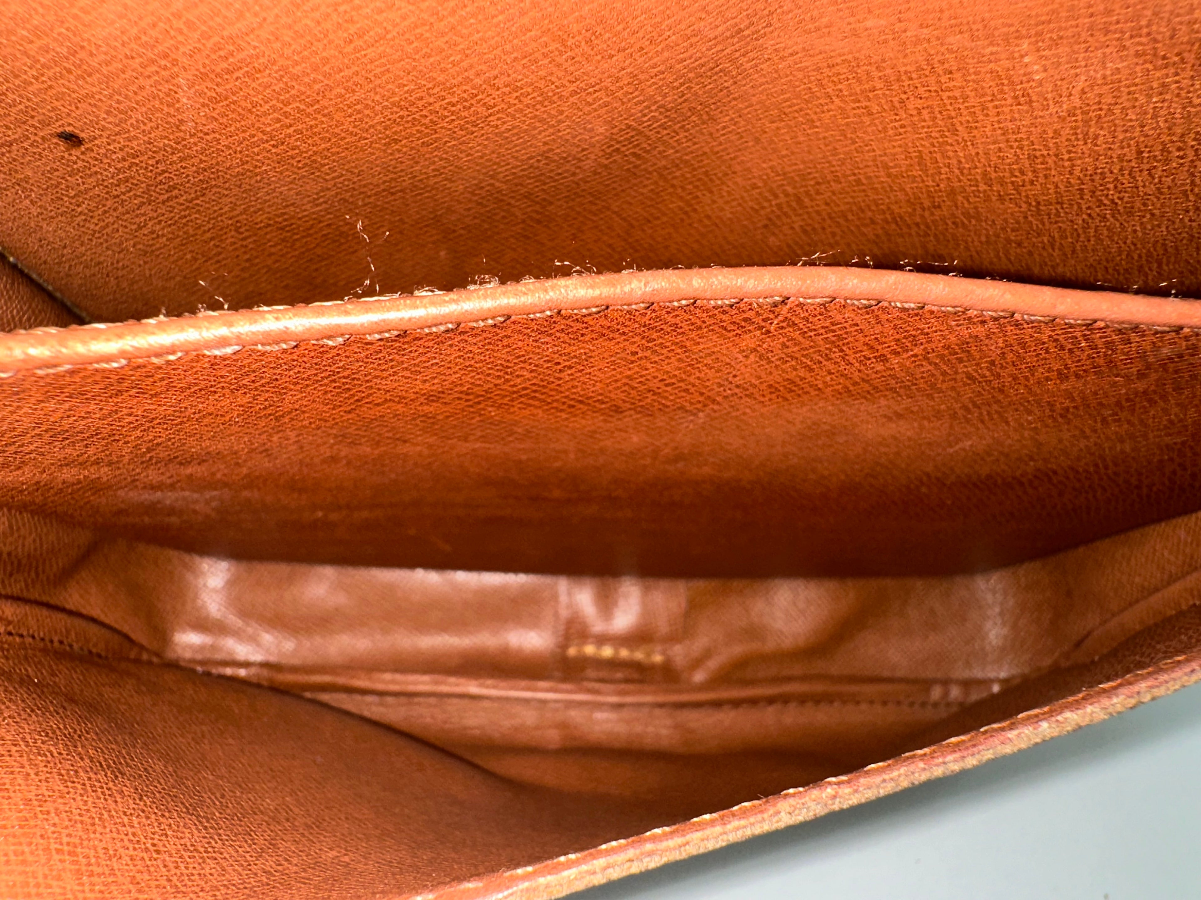 Louis Vuitton Cartouchiere MM