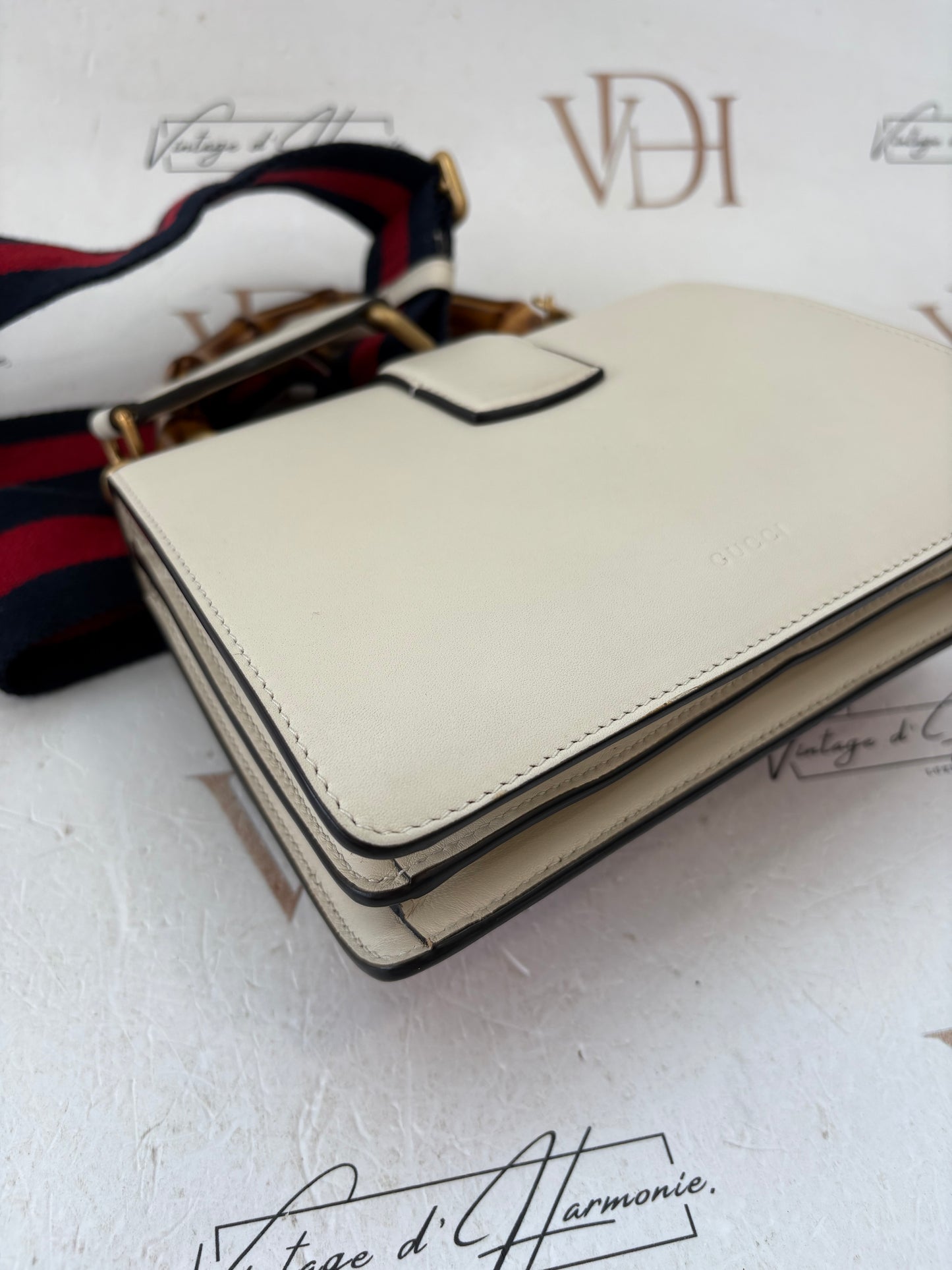 201665 - Gucci Dionysus