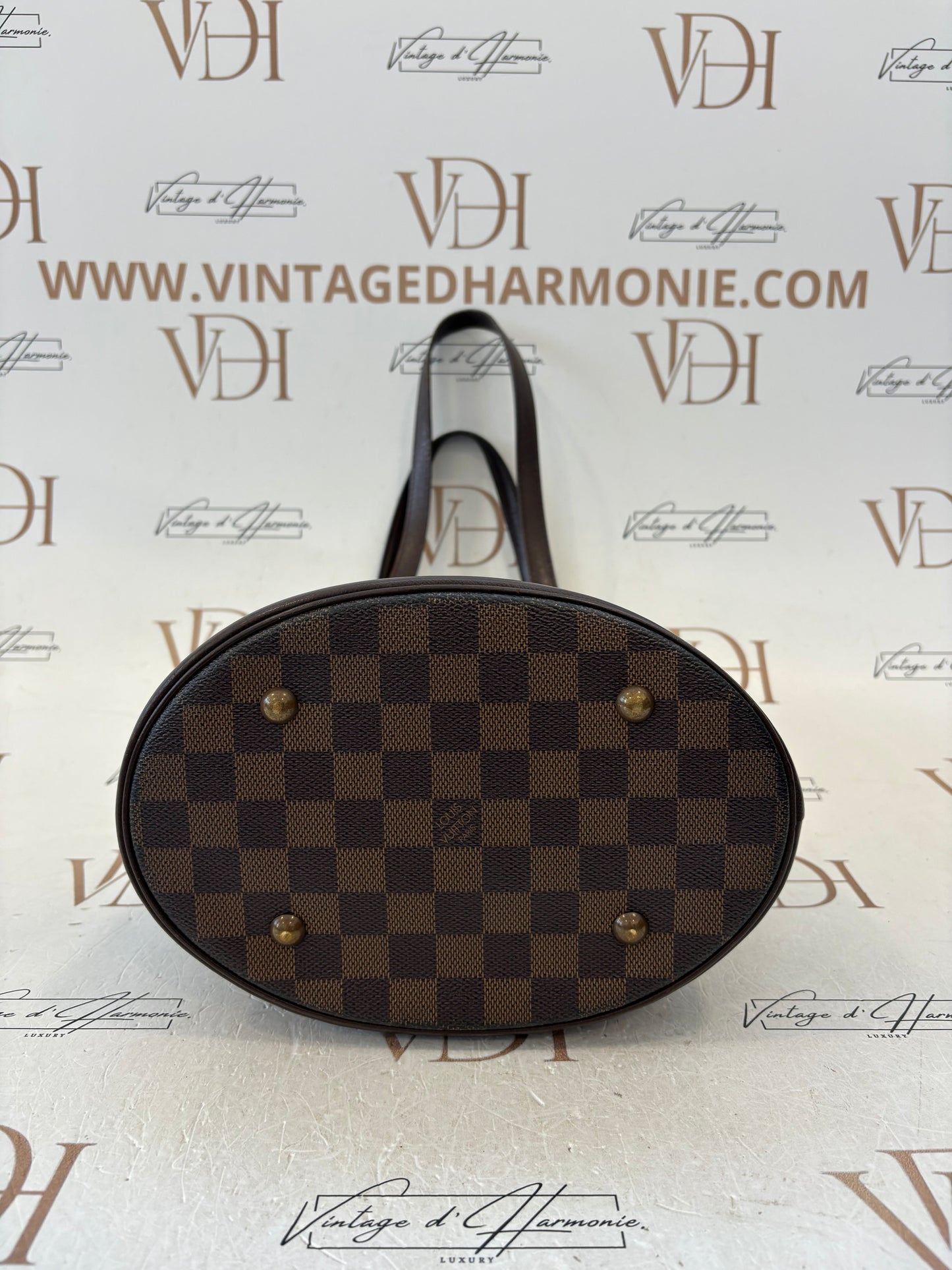 018281 - Louis Vuitton Marais