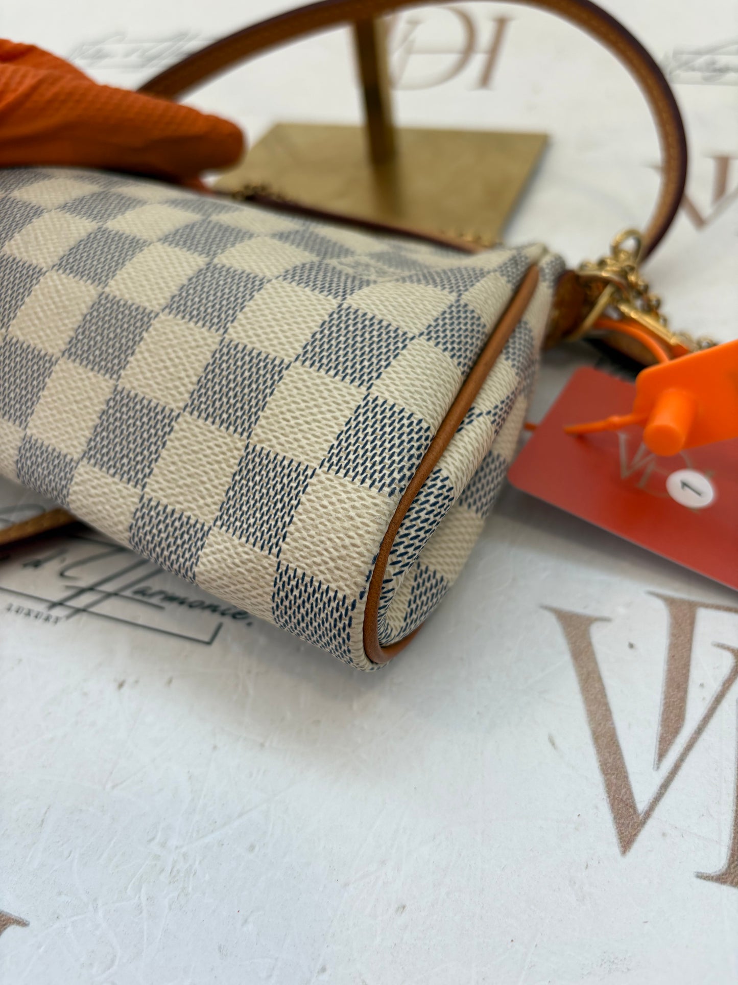 201424 - Louis Vuitton Eva