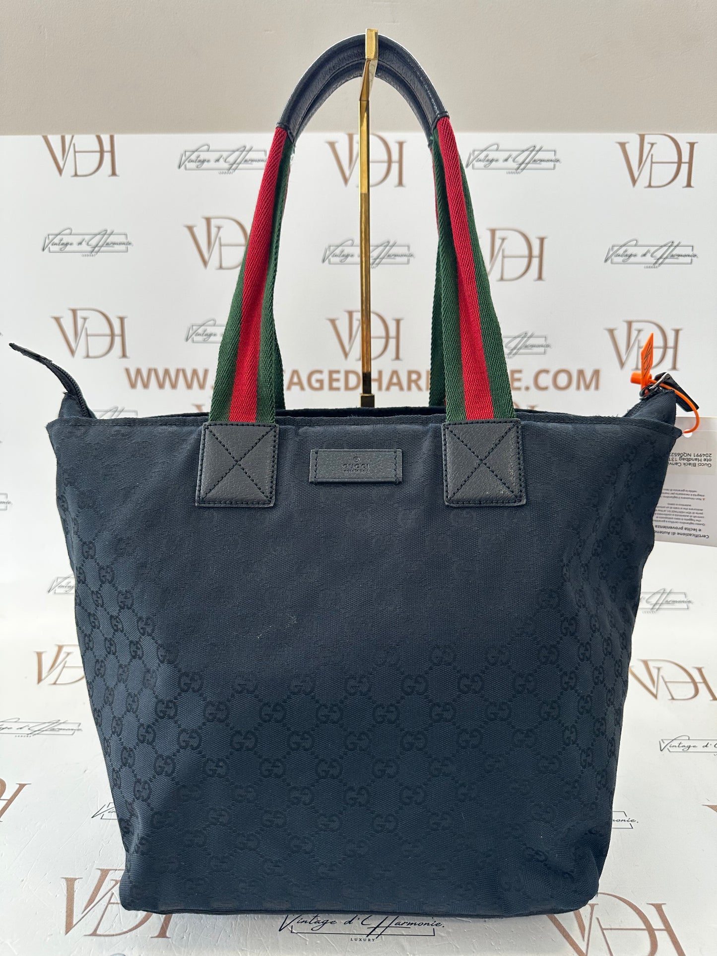 018083 - Gucci Black Canvas