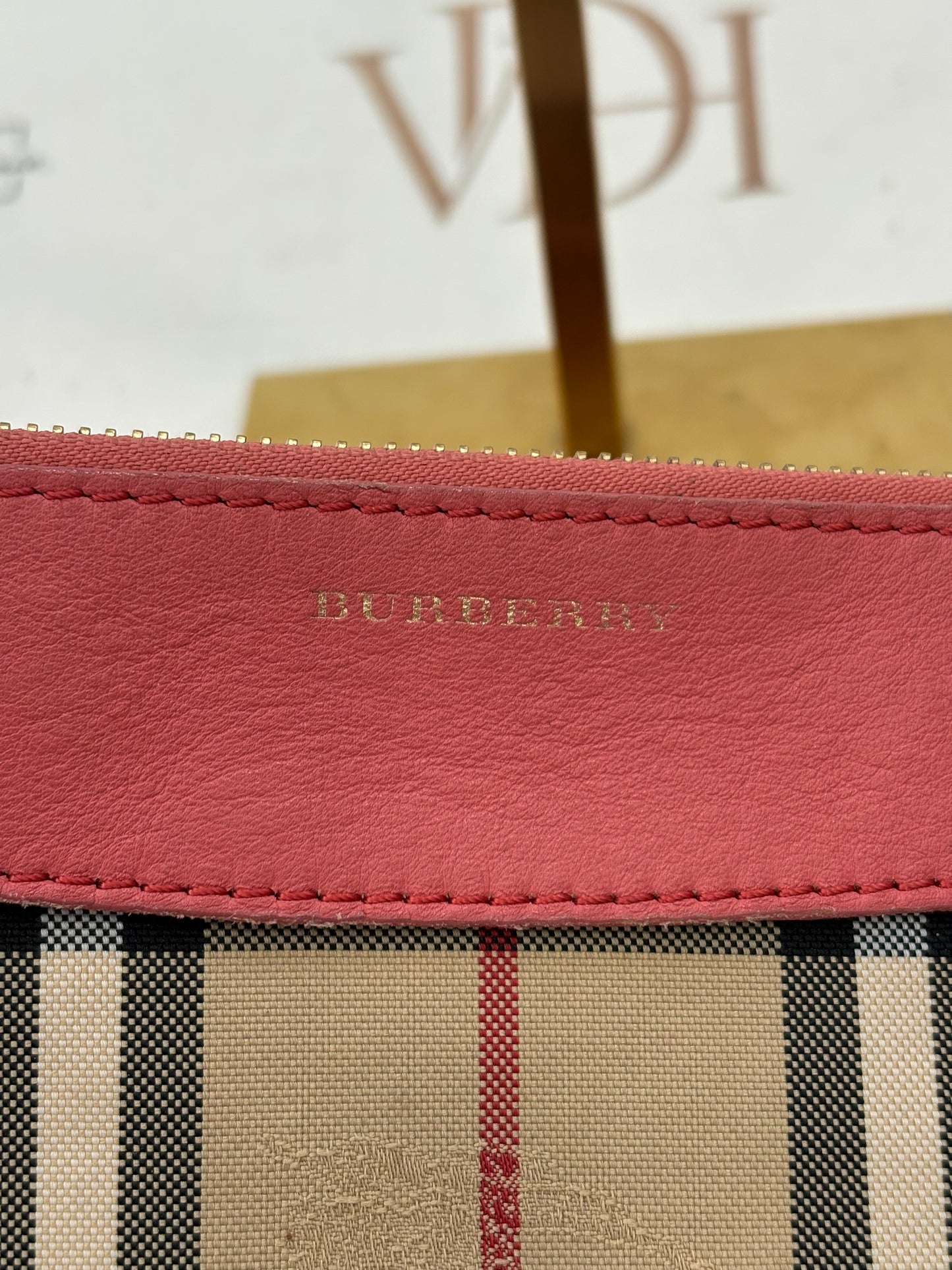 383972 - Burberry Bag