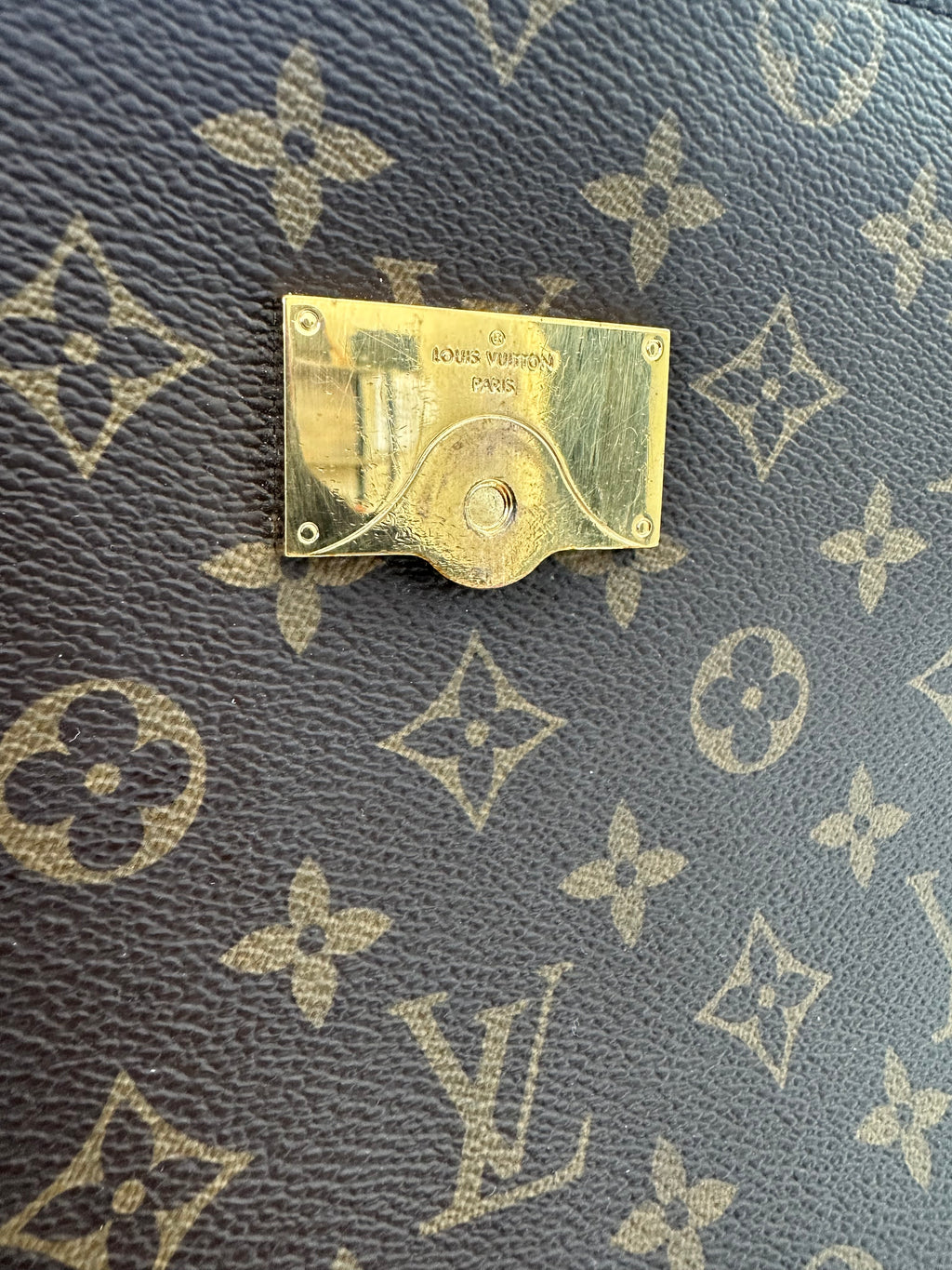 Louis Vuitton Cluny MM