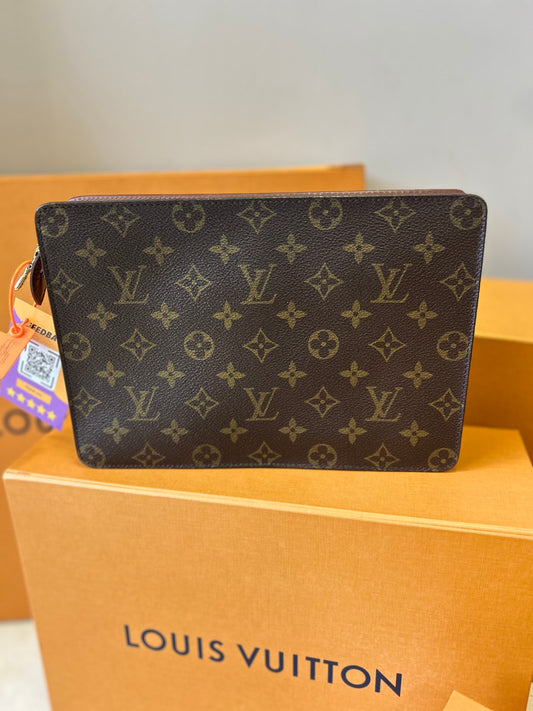 Louis Vuitton Pochette Homme