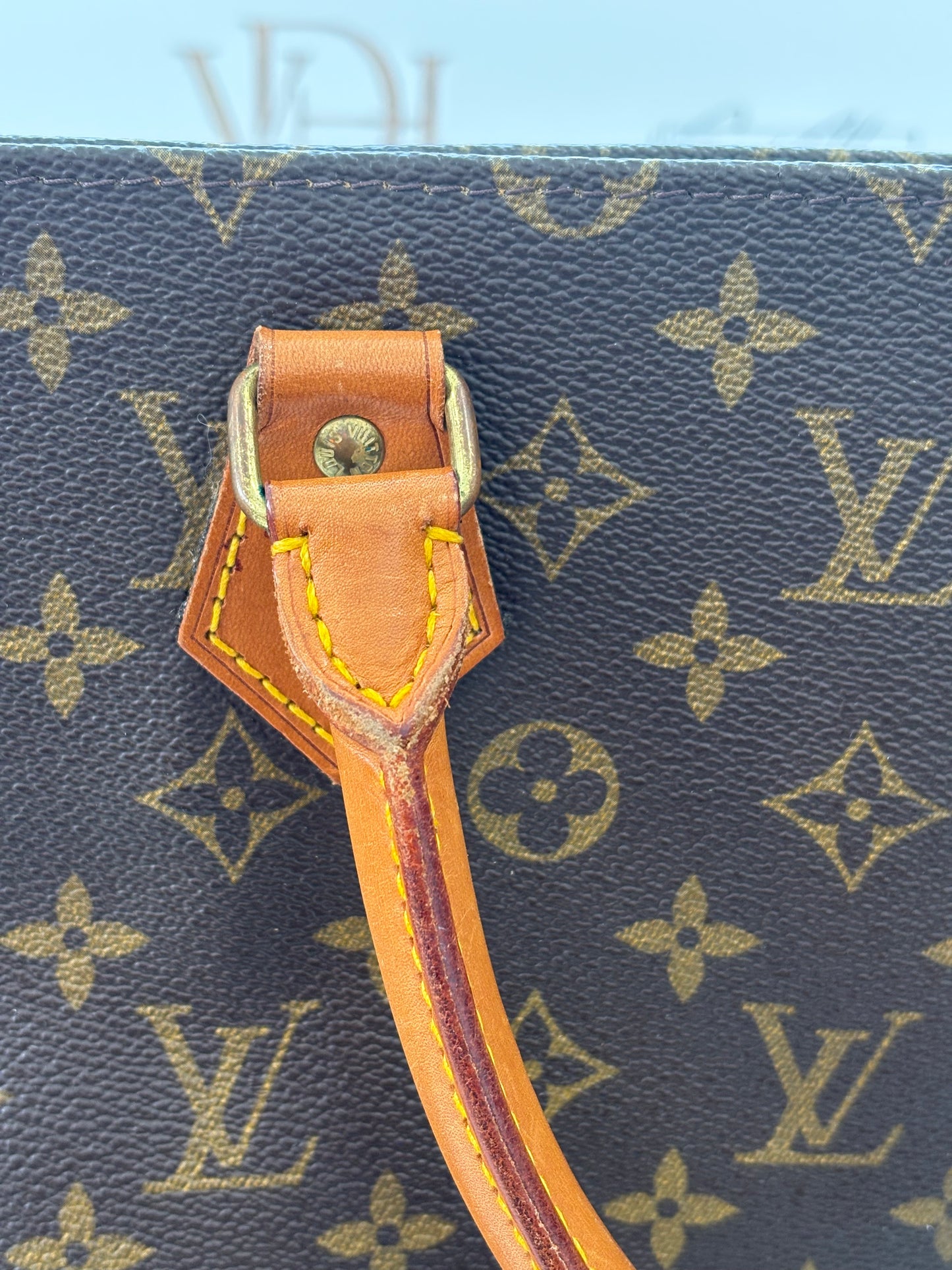 018793 - Louis Vuitton Sac Plat