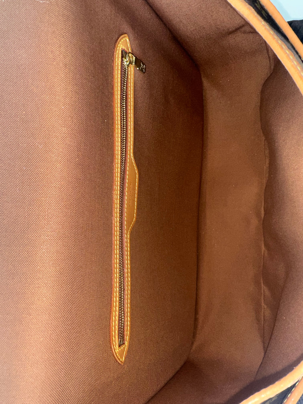 Louis Vuitton Messenger GM