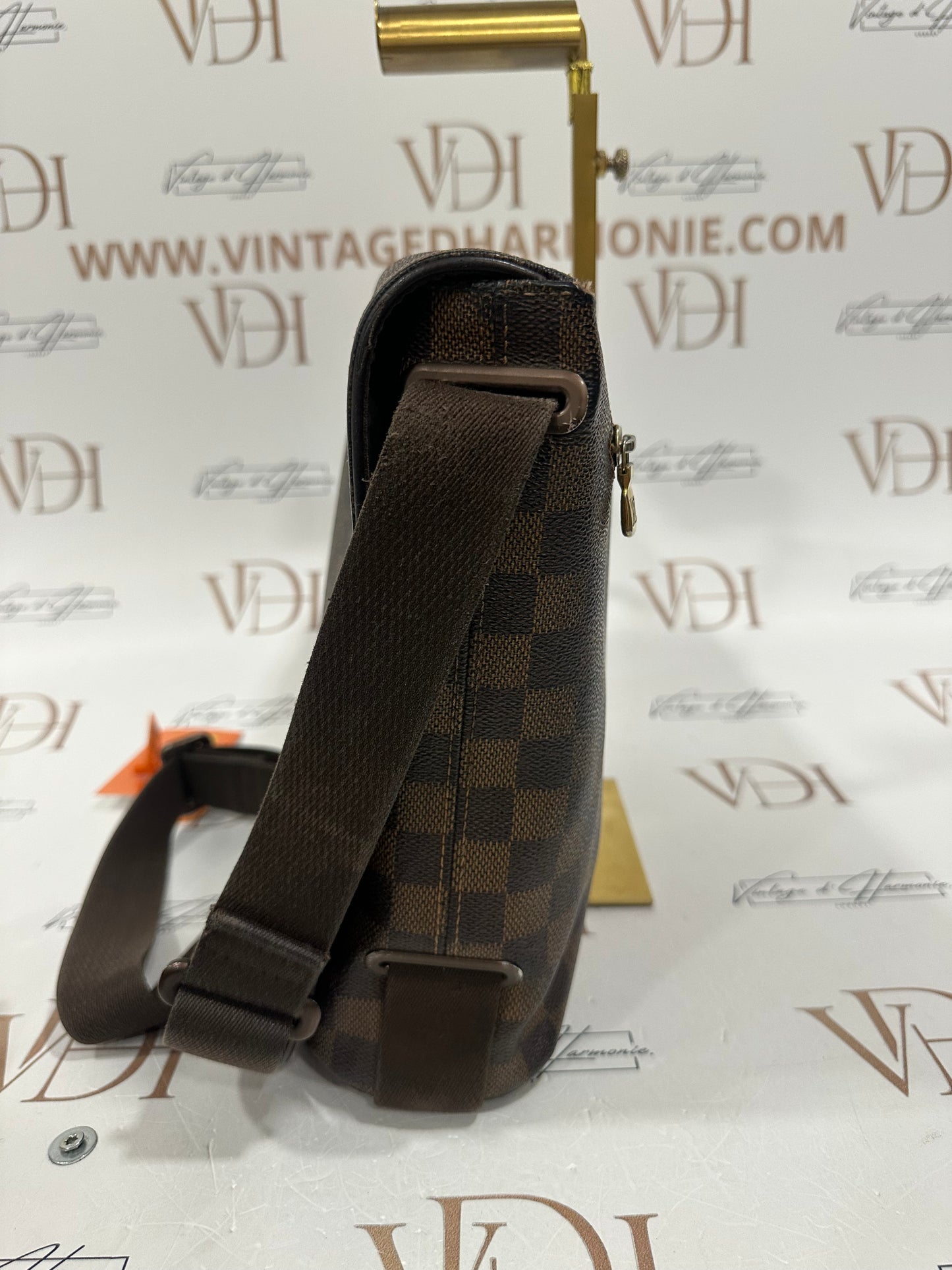 017788 - Louis Vuitton Damier Brooklyn MM