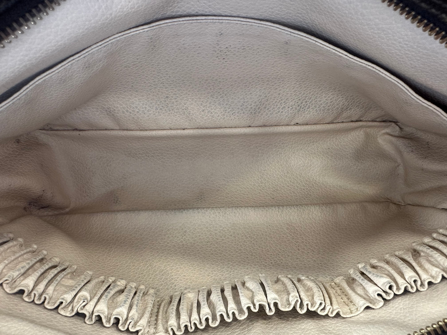 Louis Vuitton Trousse Toilette 28