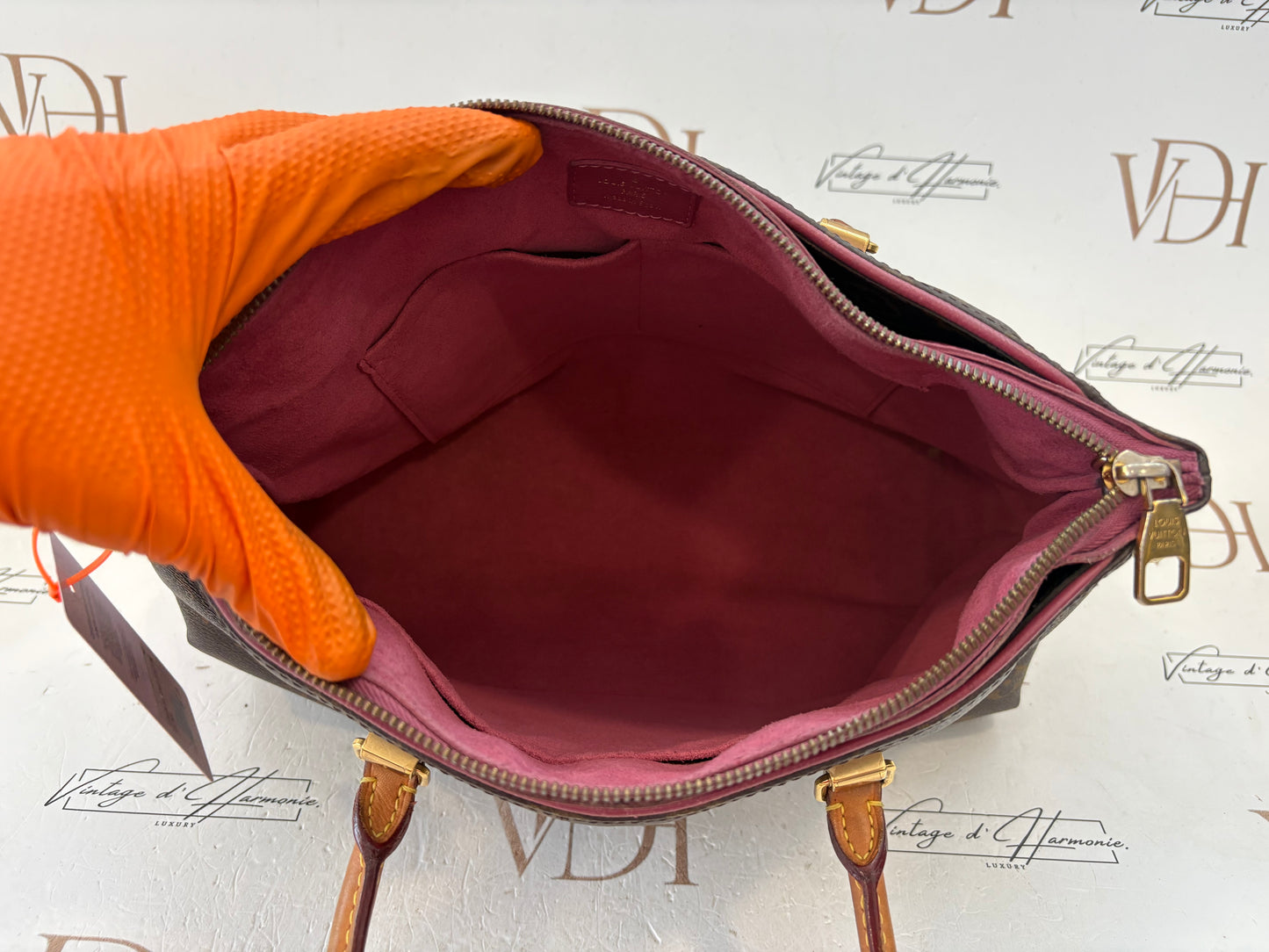 382993 - Louis Vuitton Pallas