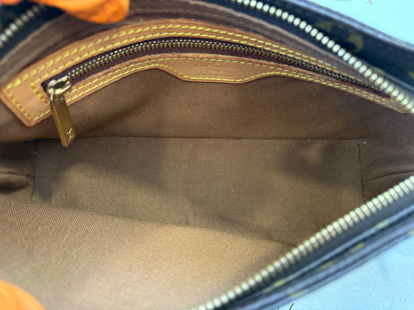 018323 - Louis Vuitton Trotteur
