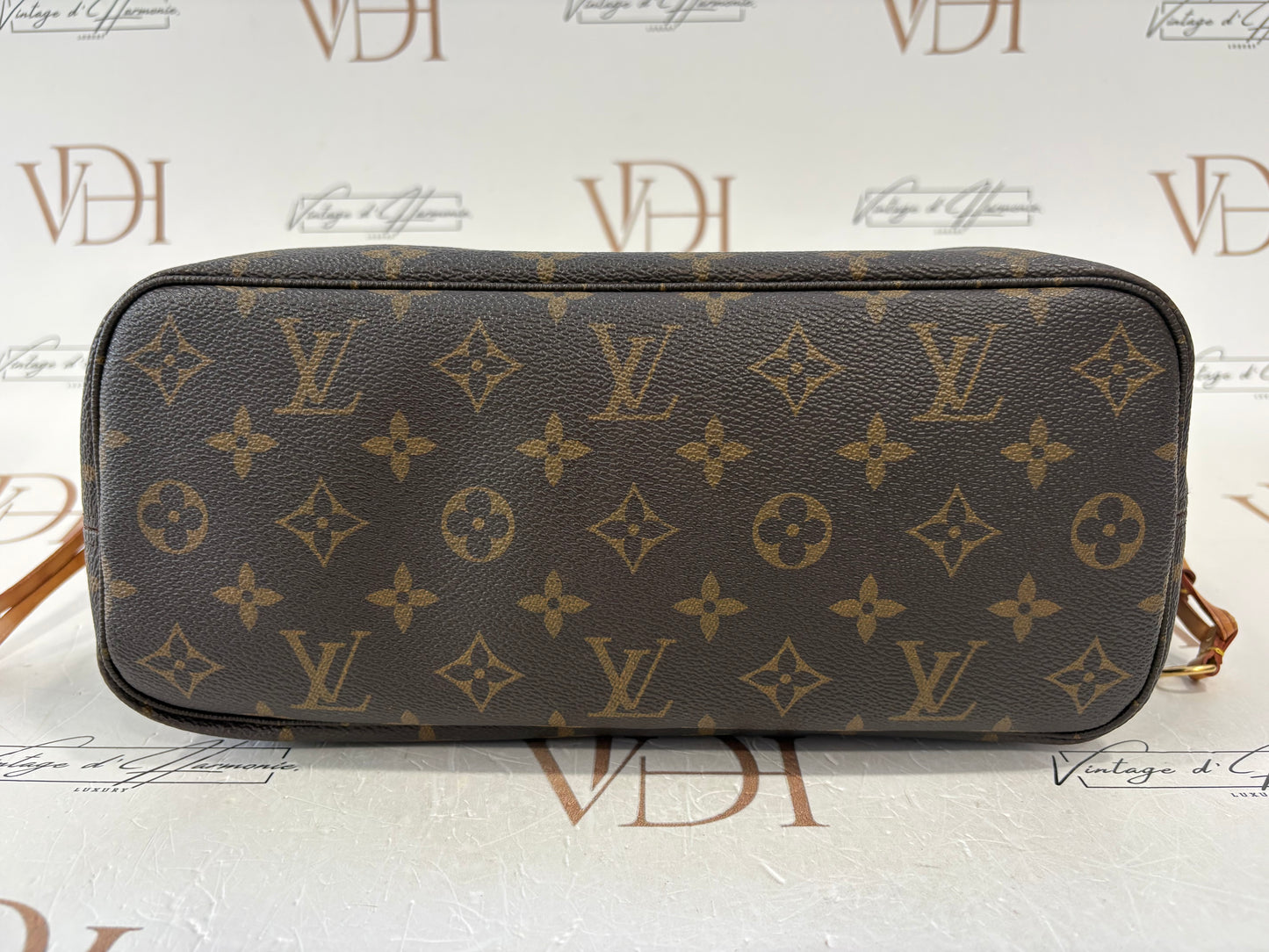 016935 - Louis Vuitton Neverfull PM