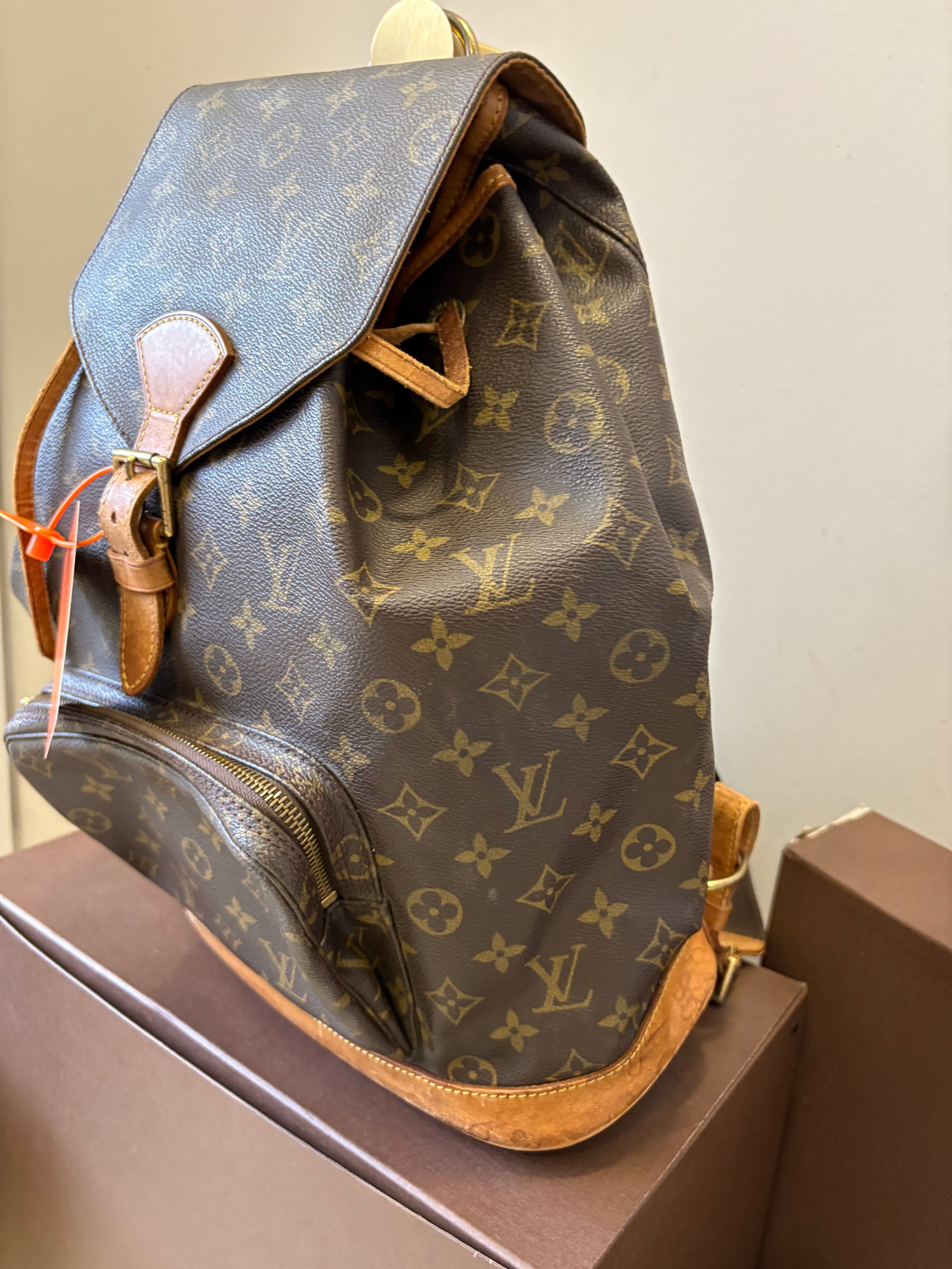 Louis Vuitton Montsouris GM