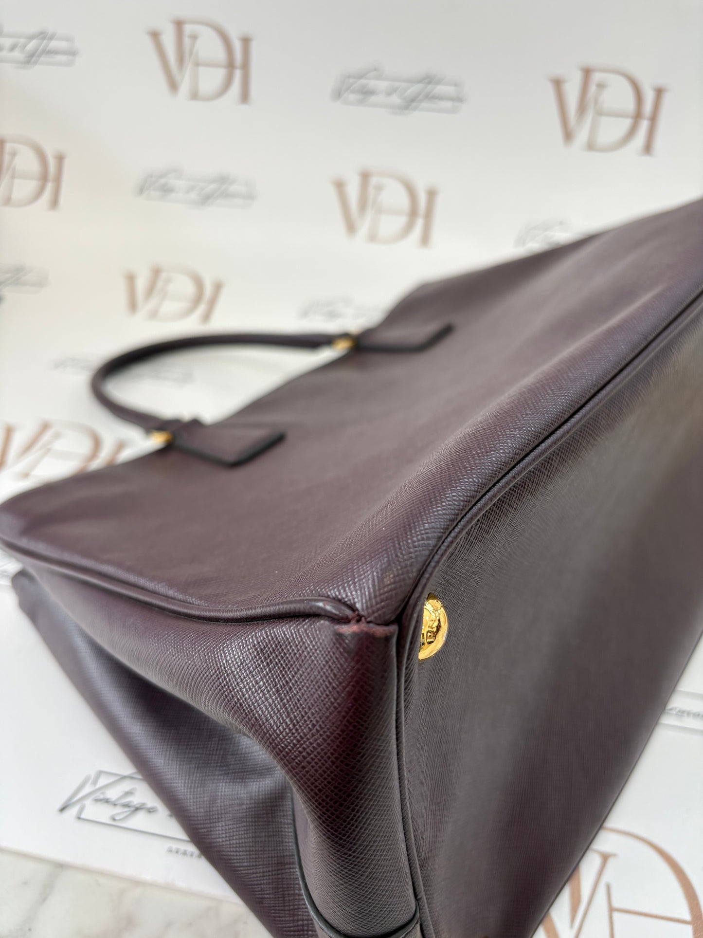 3834306 - Prada Galleria