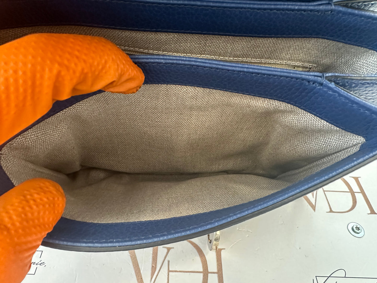 016765 - Gucci Interlocking