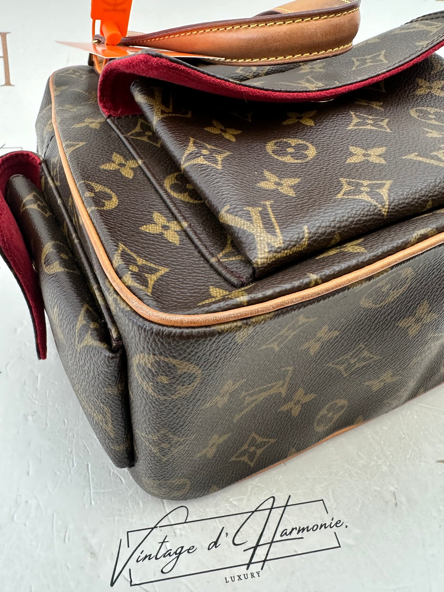 016929 - Louis Vuitton Excentricite