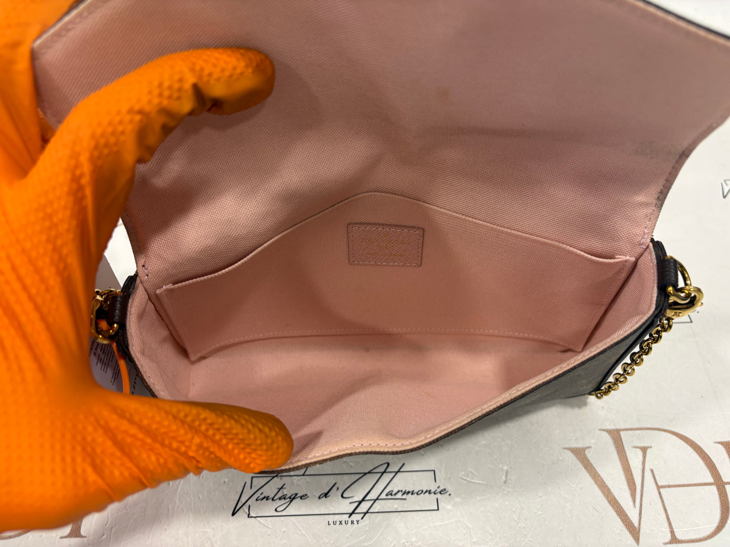 383648 - Louis Vuitton Felicie