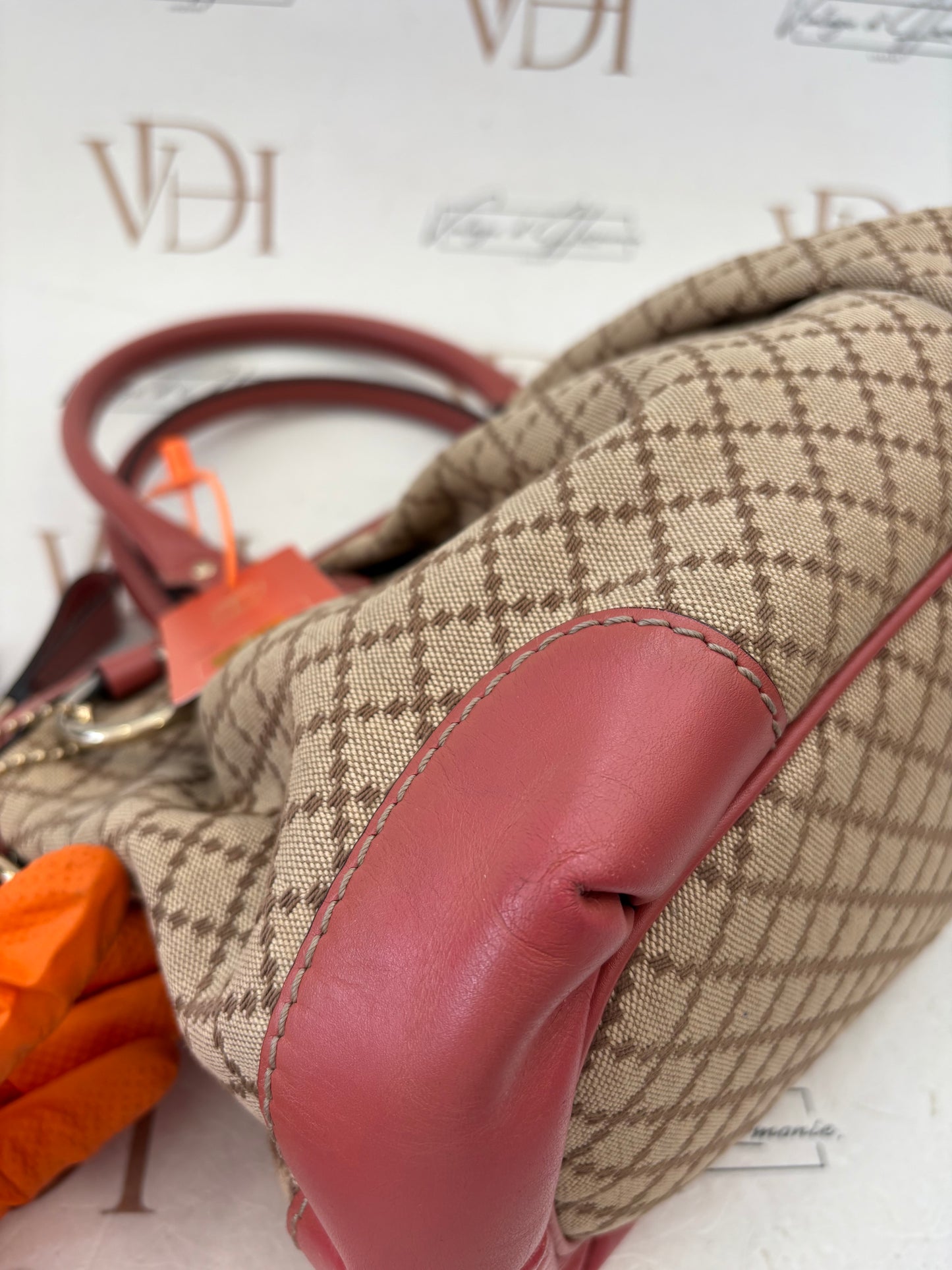 38307 - Gucci Sukey