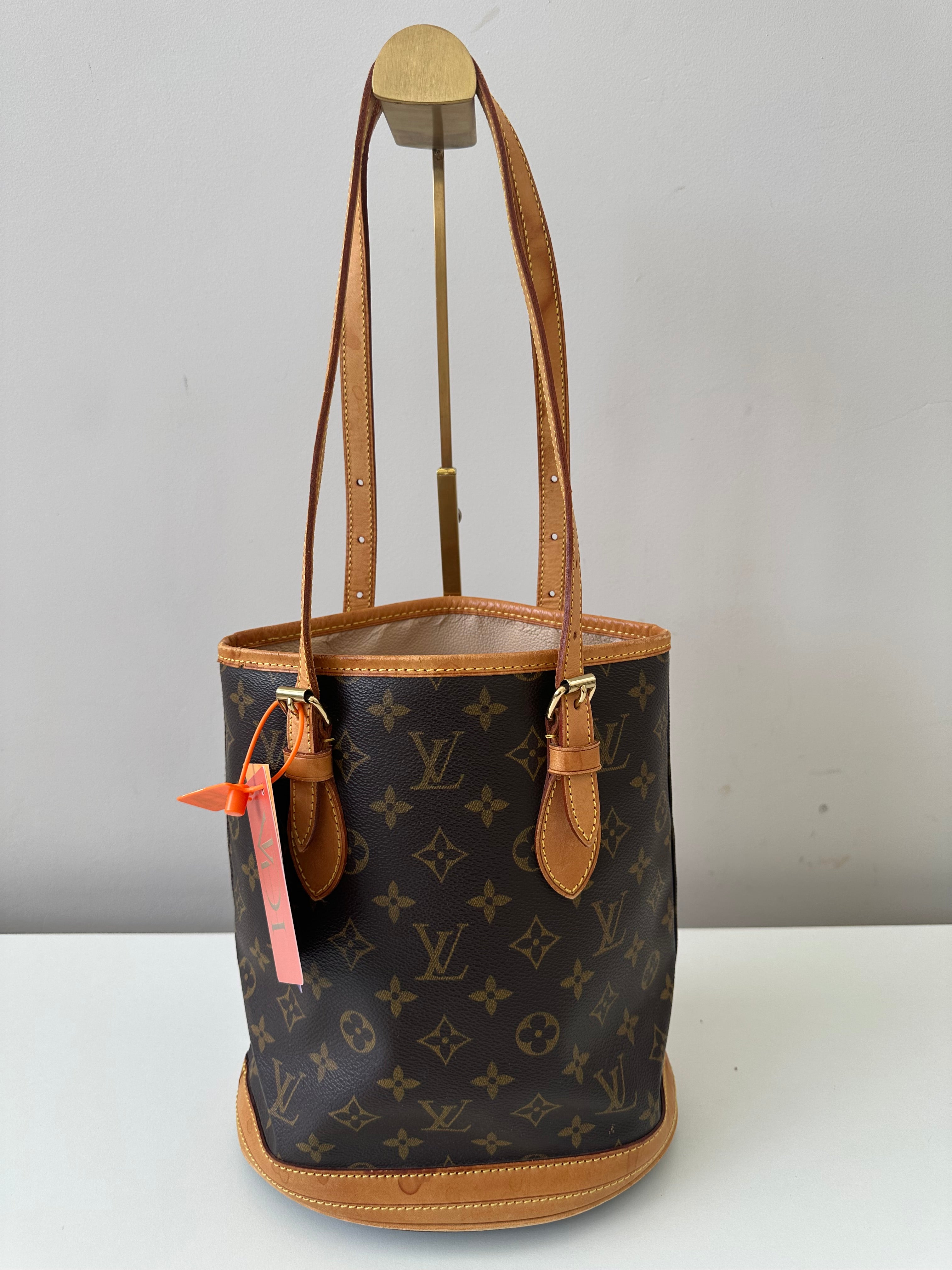Louis Vuitton Bucket PM