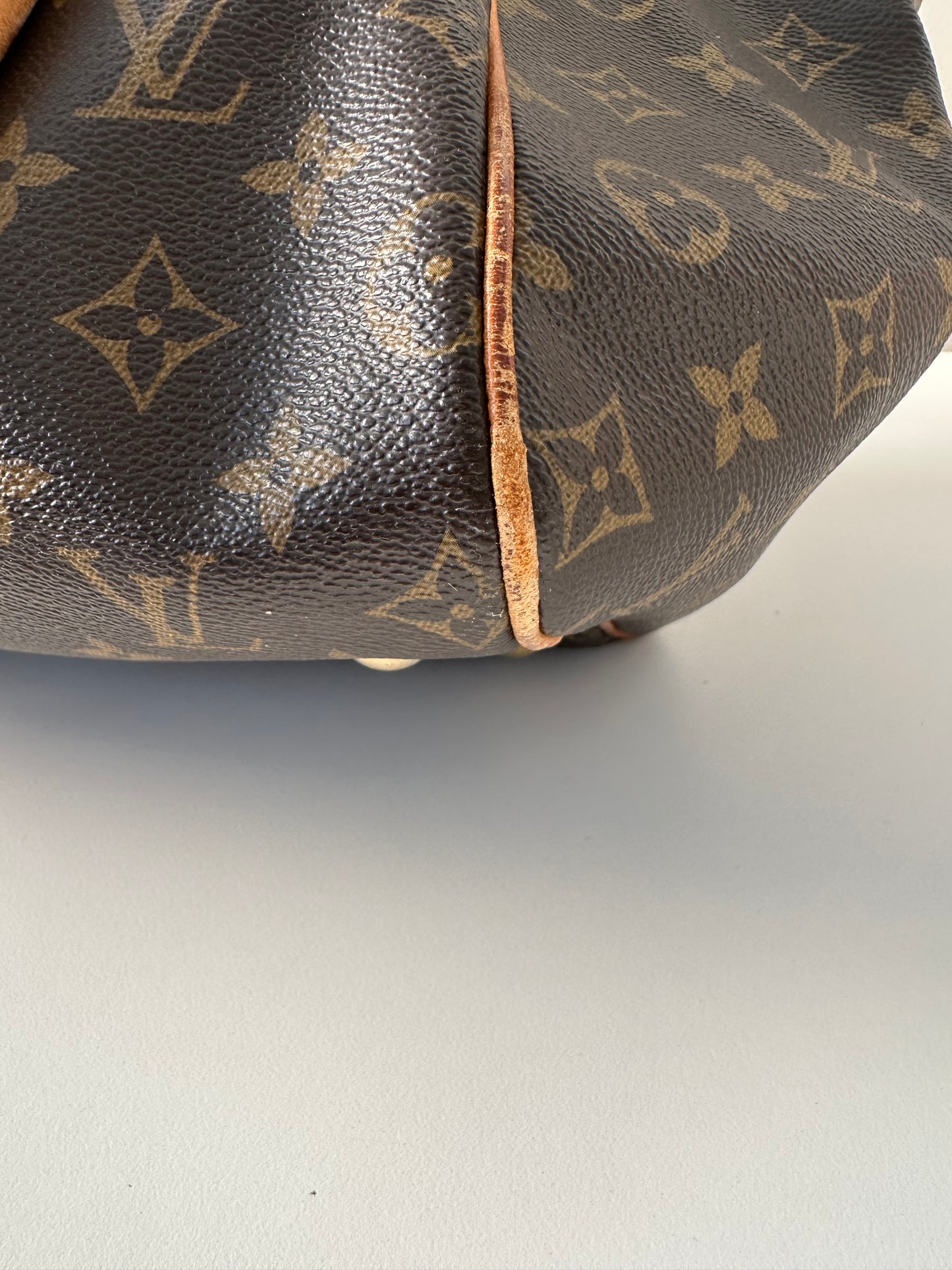 Louis Vuitton Tivoli GM
