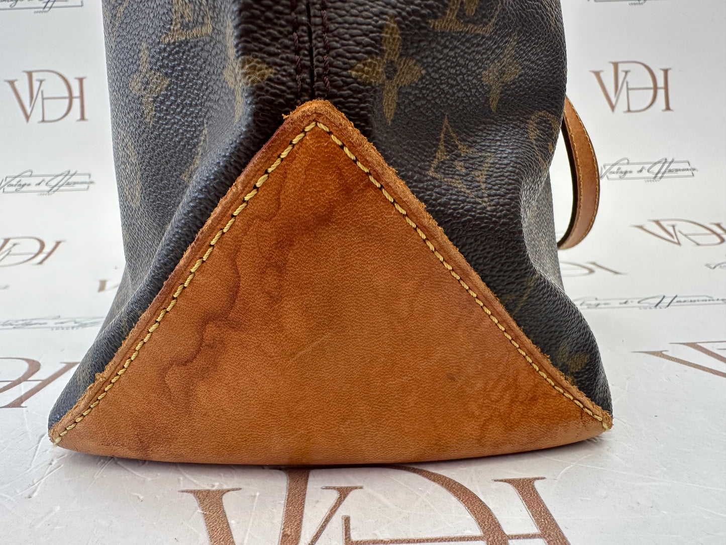 017875 - Louis Vuitton Cabas Mezzo