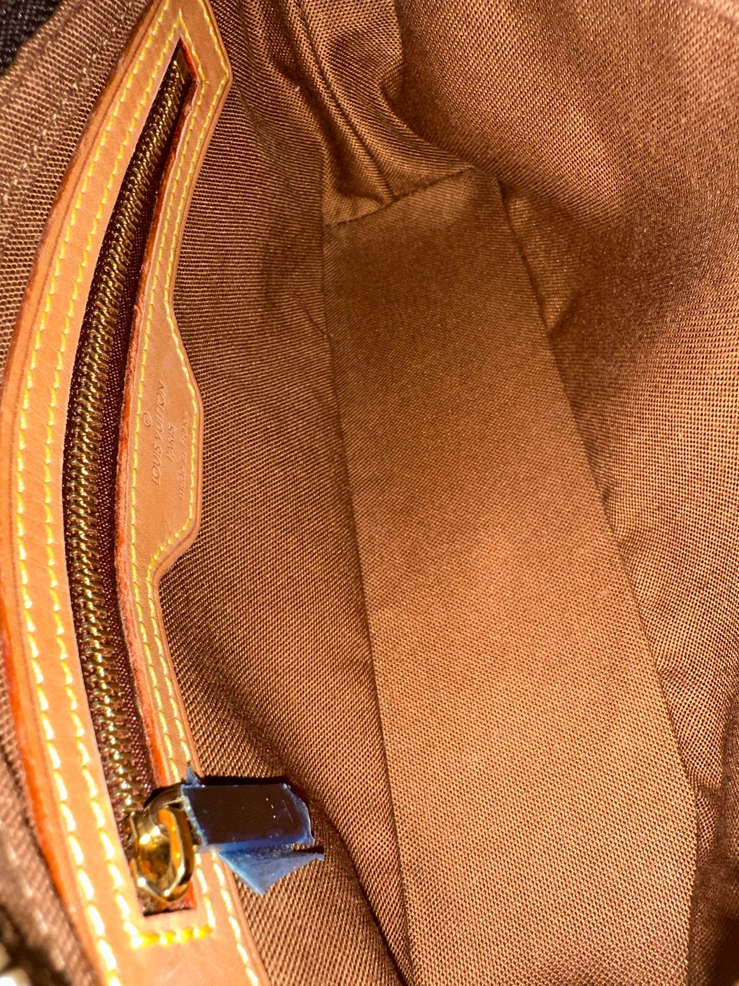 Louis Vuitton Trotteur Crossbody