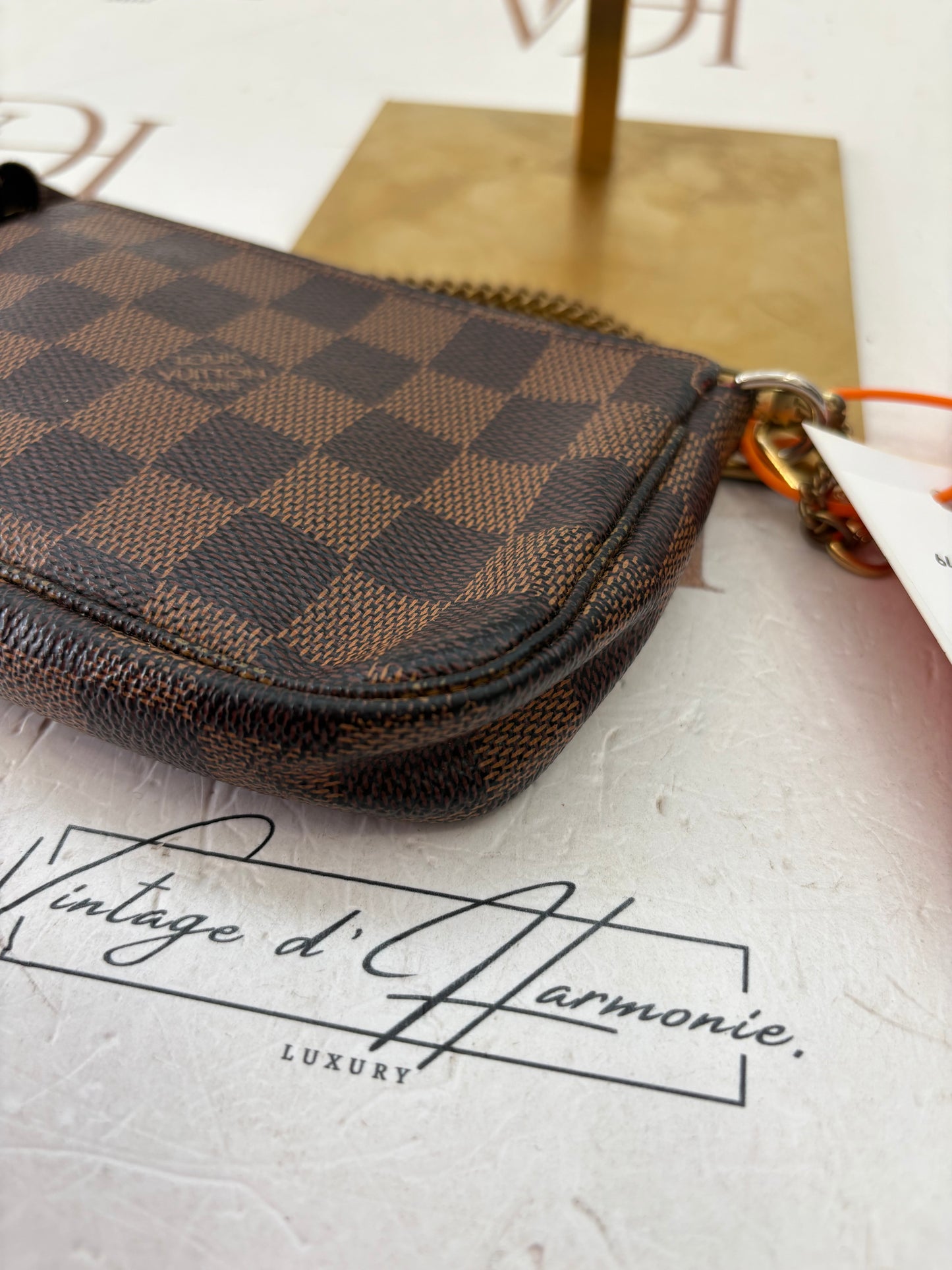 018752 - Louis Vuitton Mini Pochette Accessoires