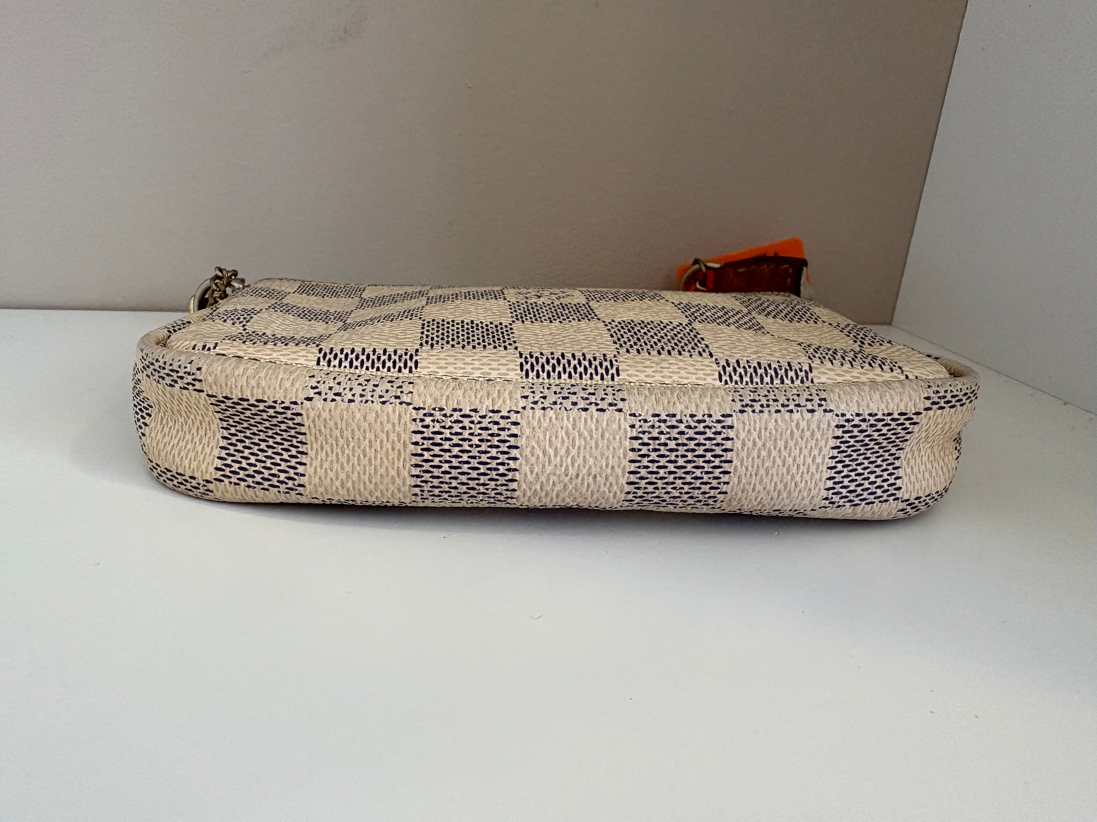 Louis Vuitton mini Pochette Damier Azur