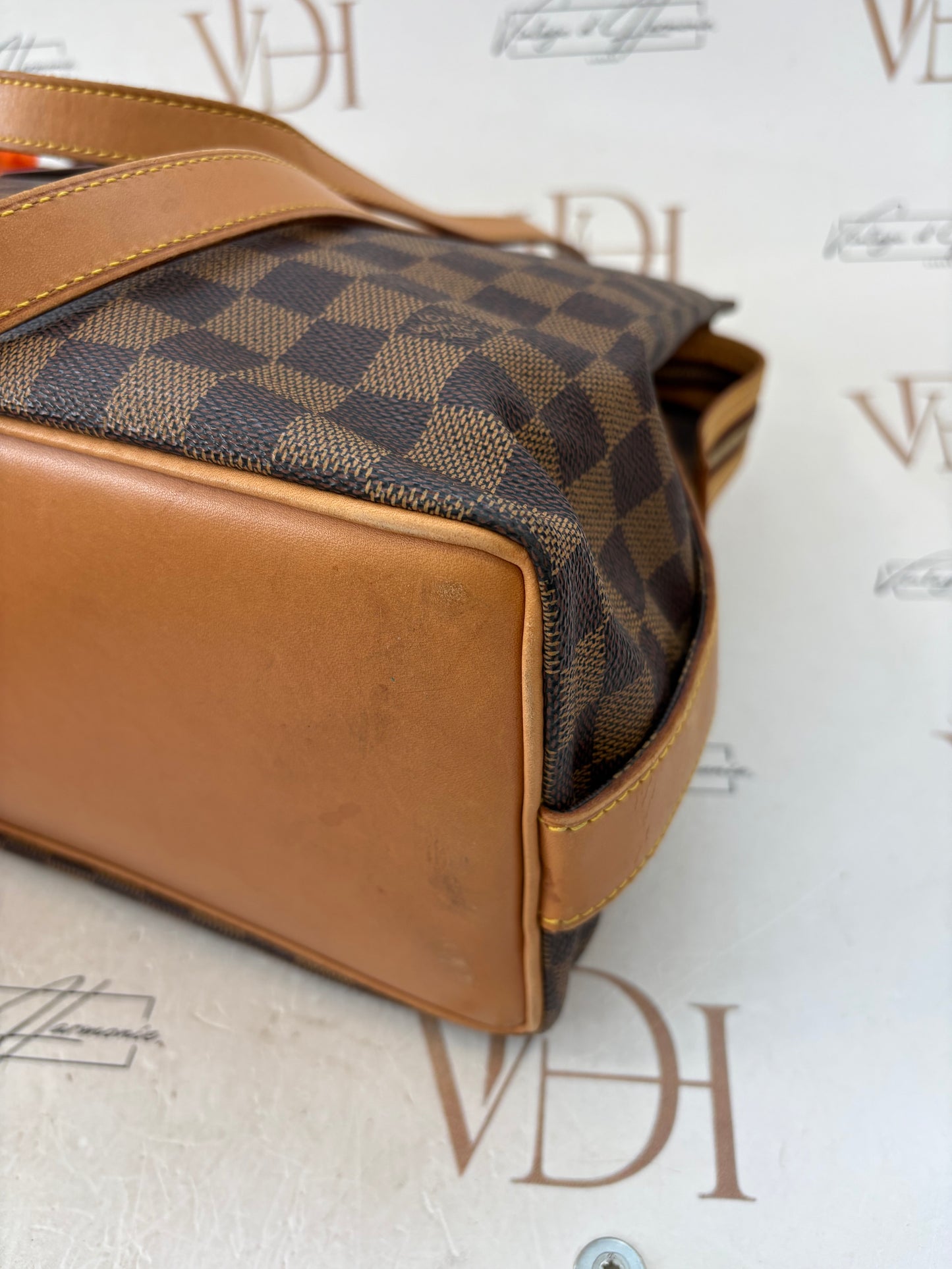 018418 - Louis Vuitton Colombine