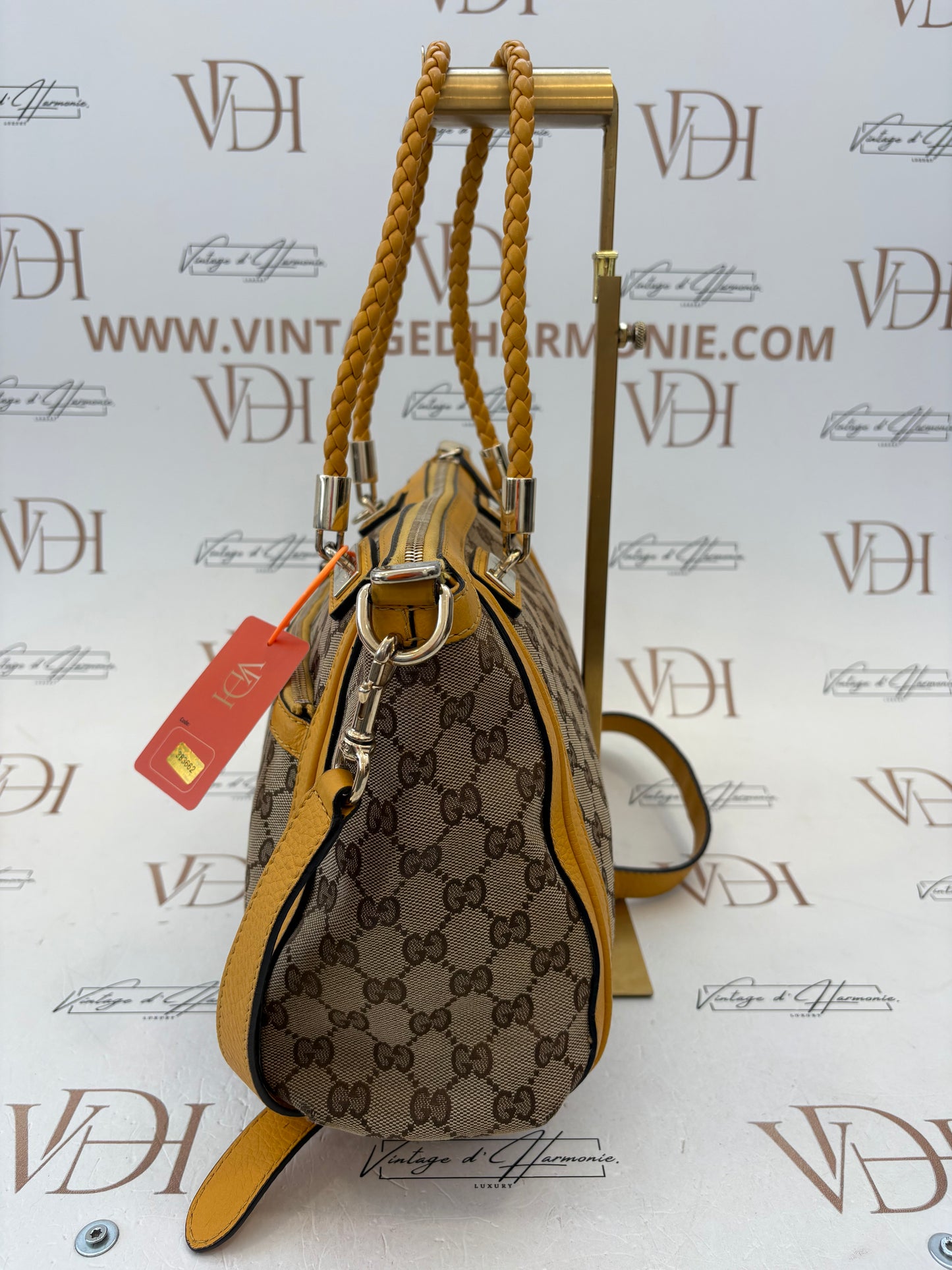 383662 - Gucci Bella
