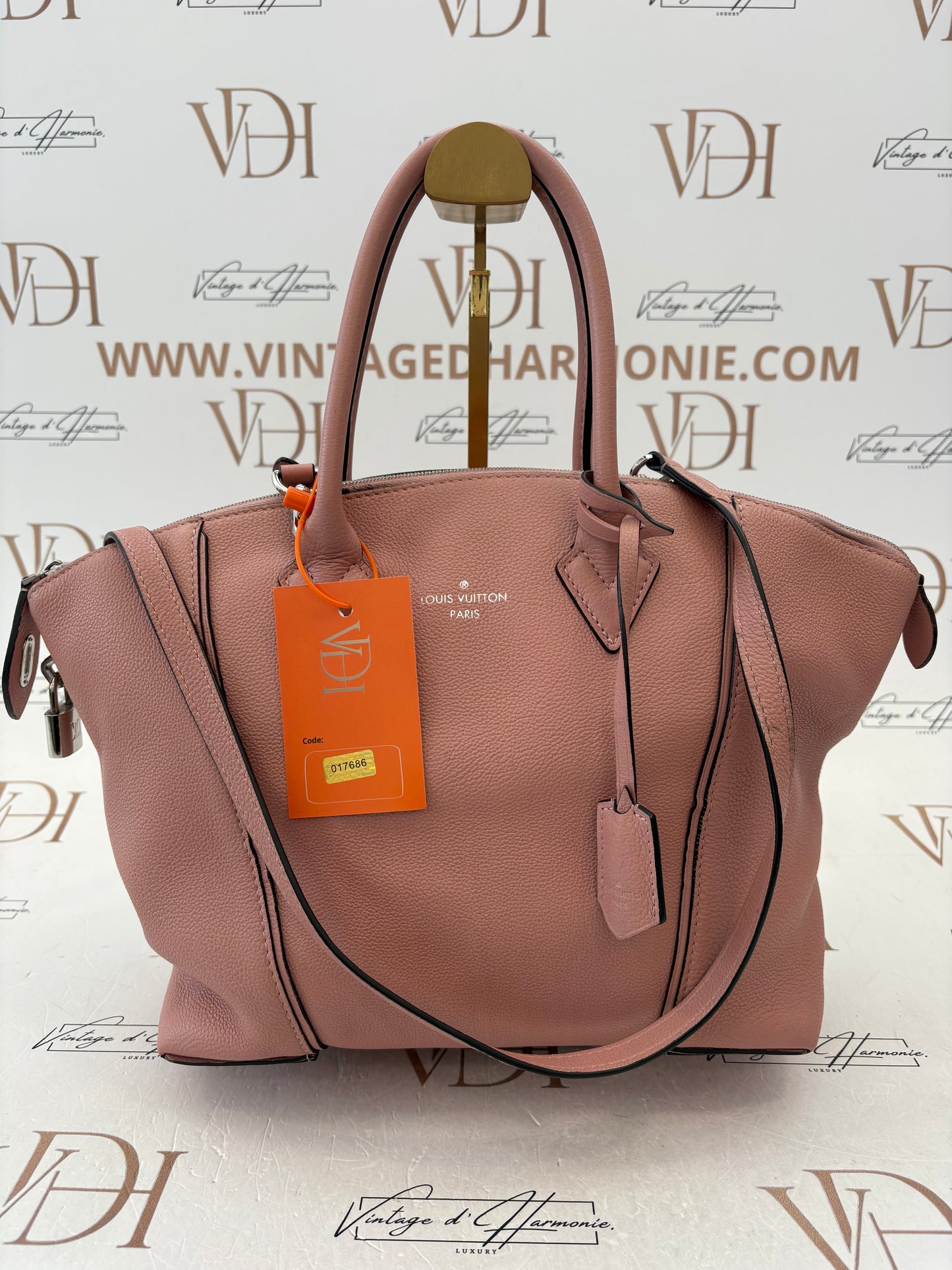 017686 - Louis Vuitton Lockit PM